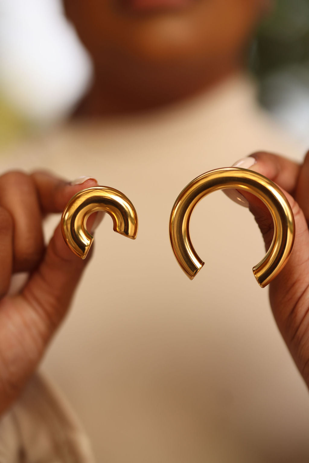 ERIS EARRING SET