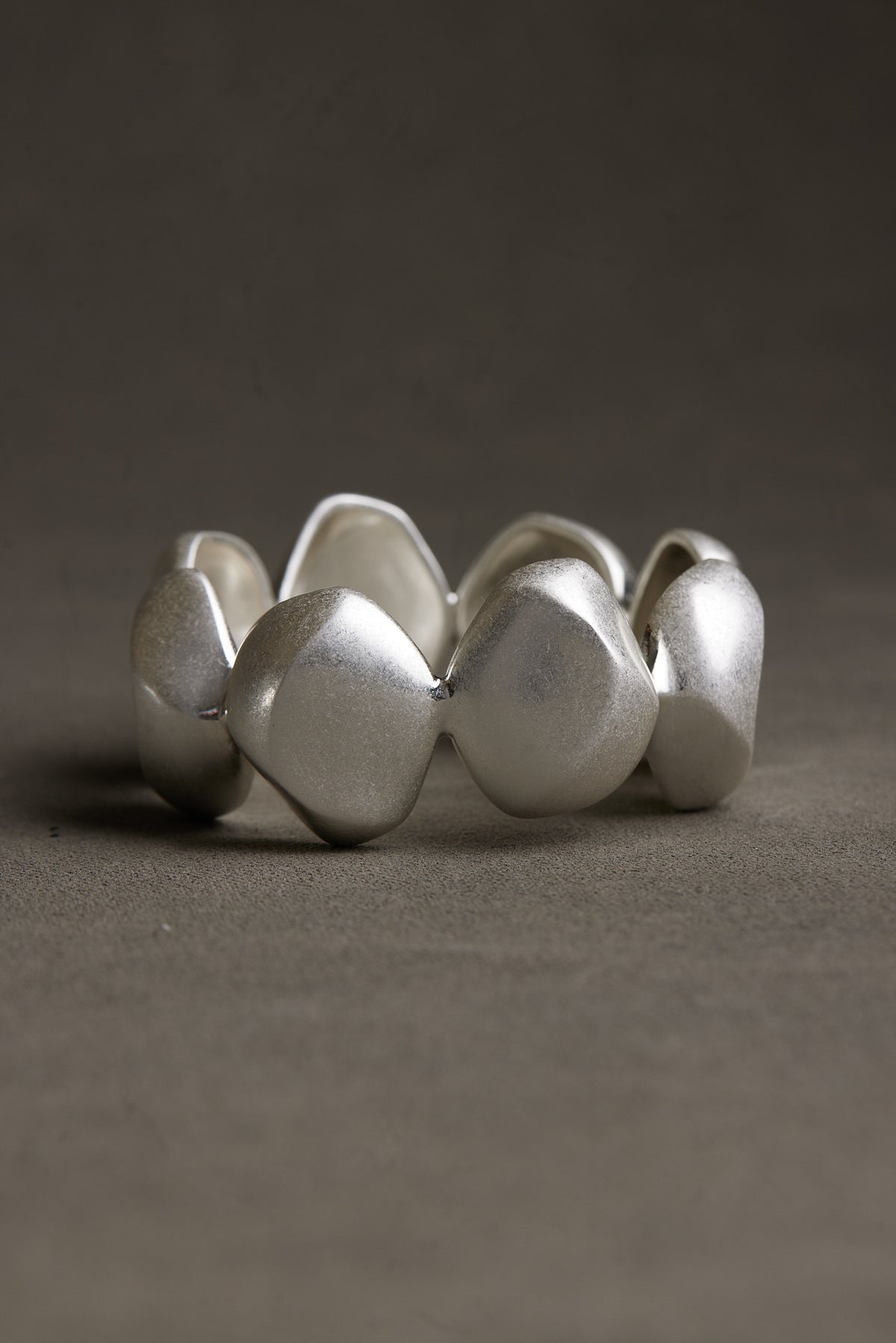 HARI BANGLE