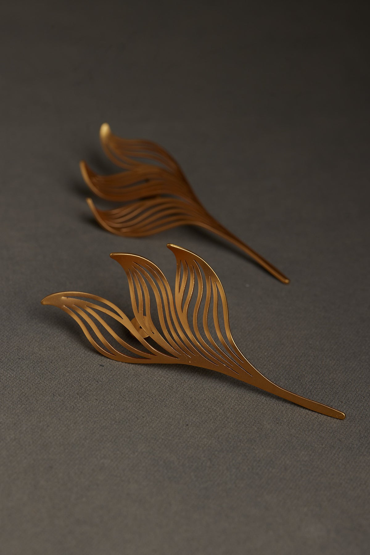 ROWE EARRING