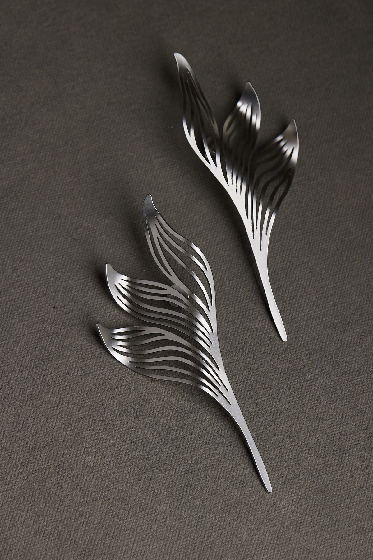 ROWE EARRING