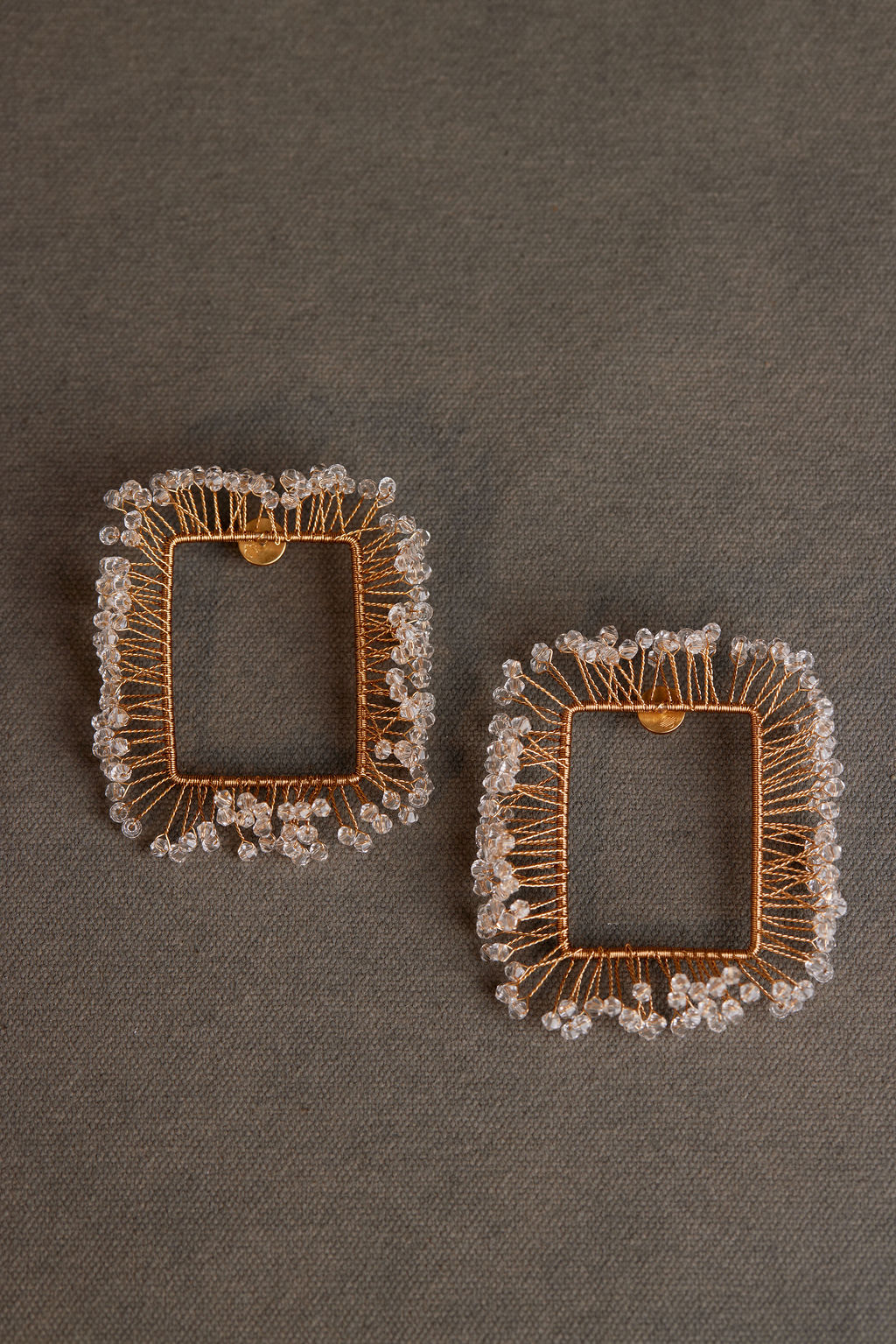 NIVA EARRING