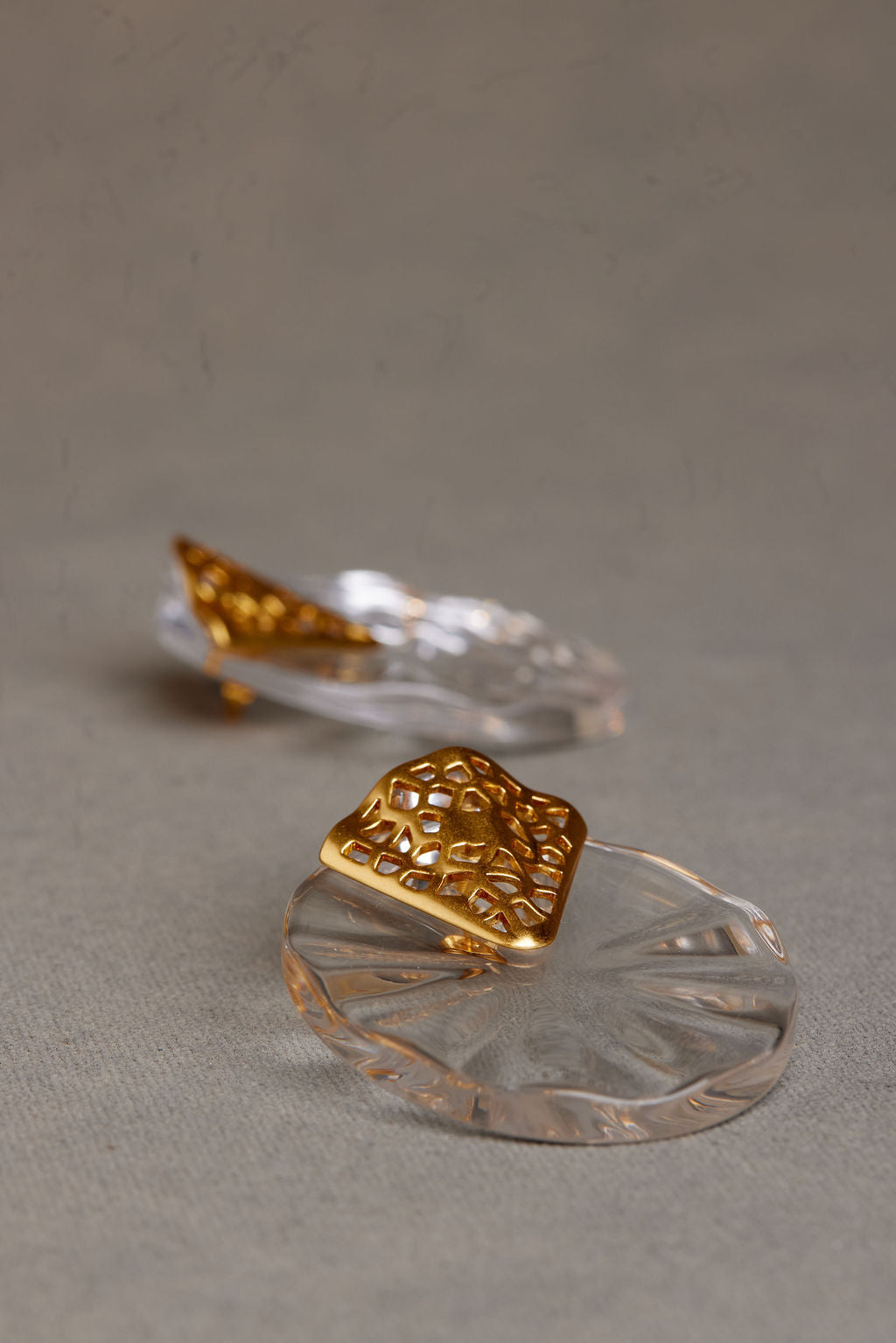 YURI EARRING
