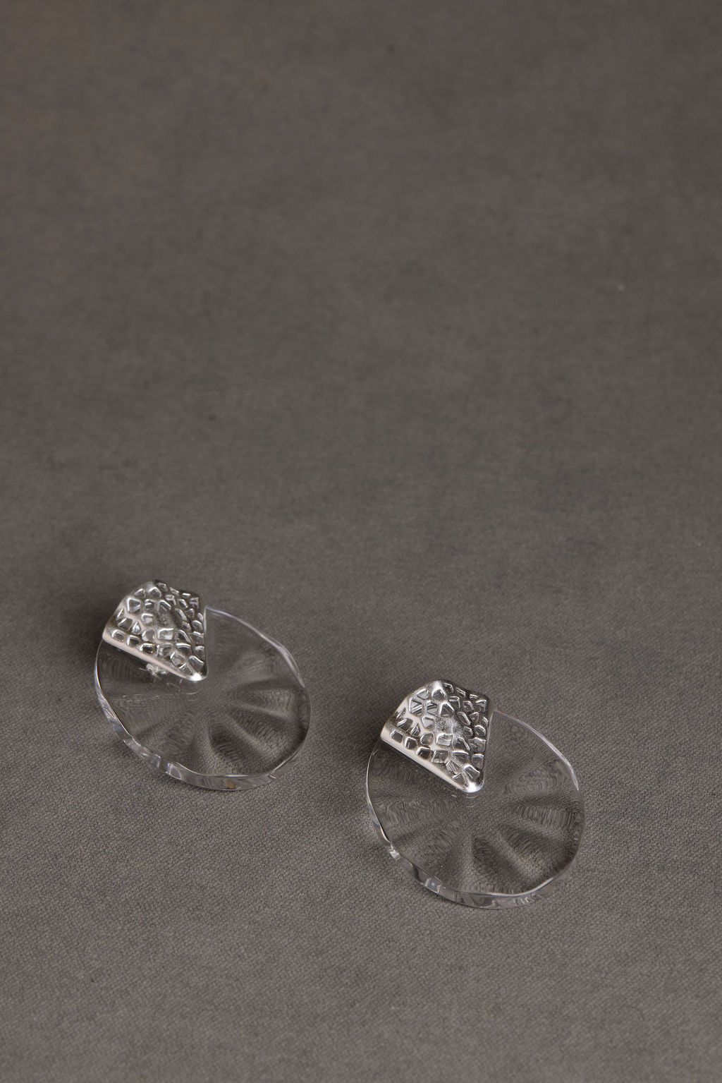 YURI EARRING