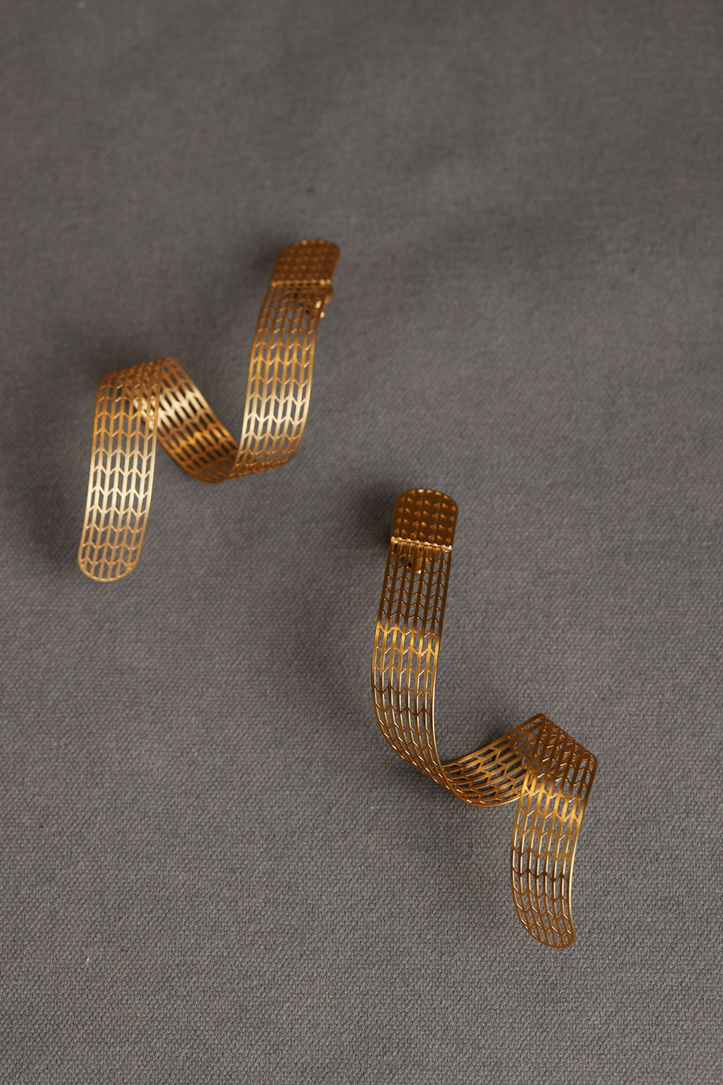 ZETA EARRING