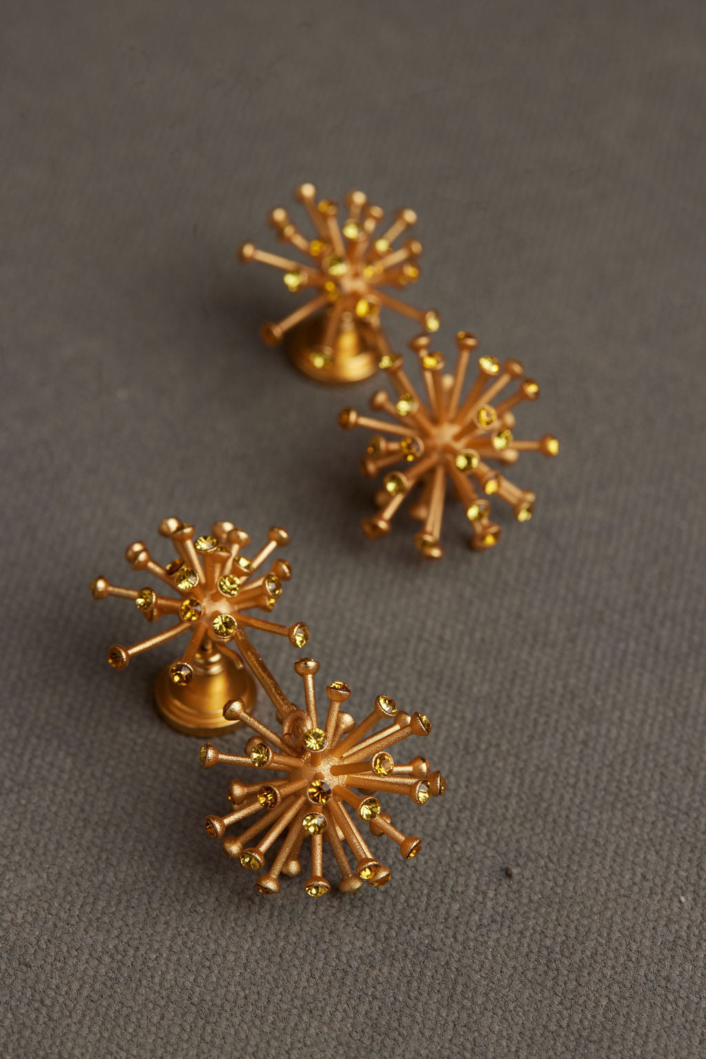 HOXE EARRING
