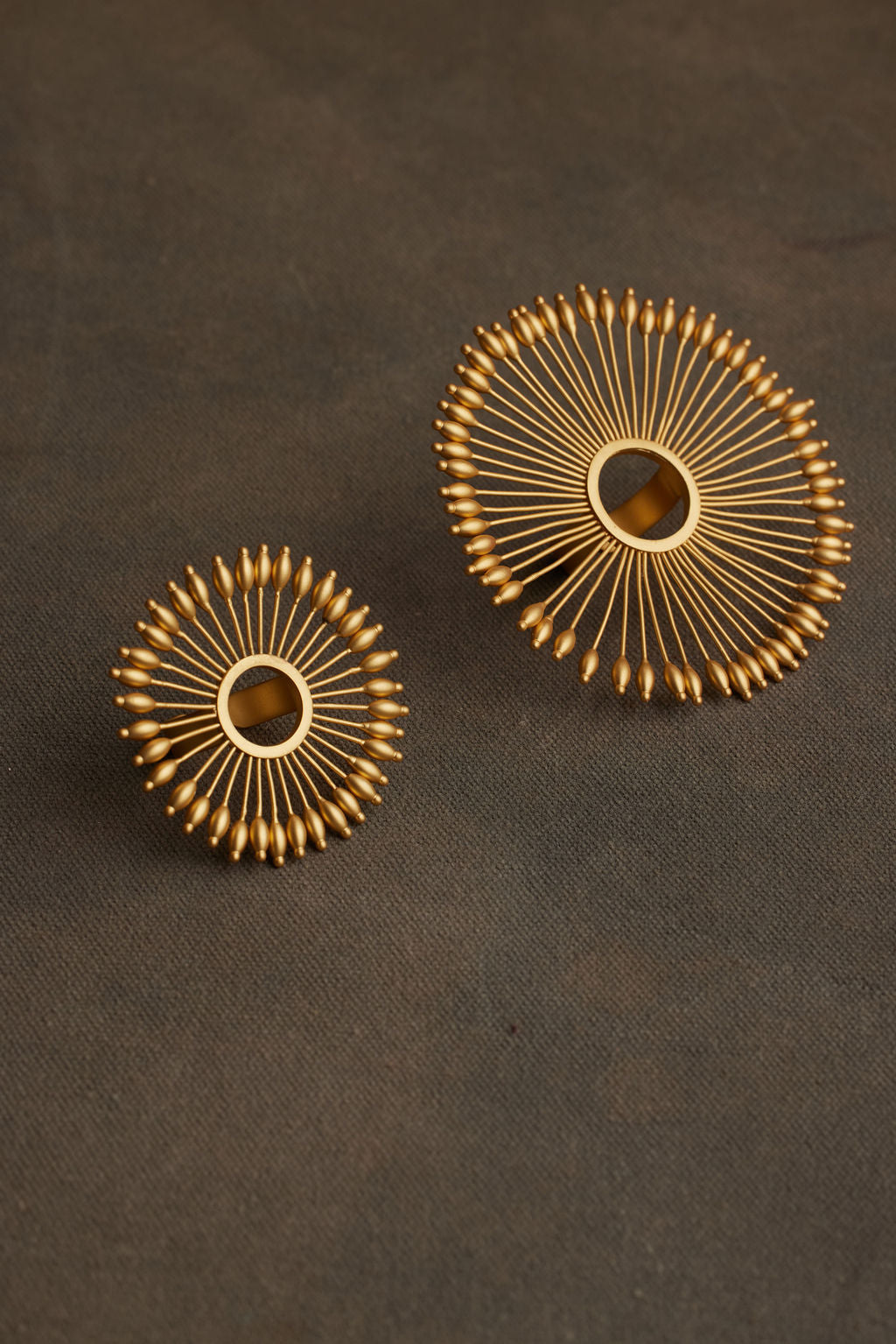 ANLY RING