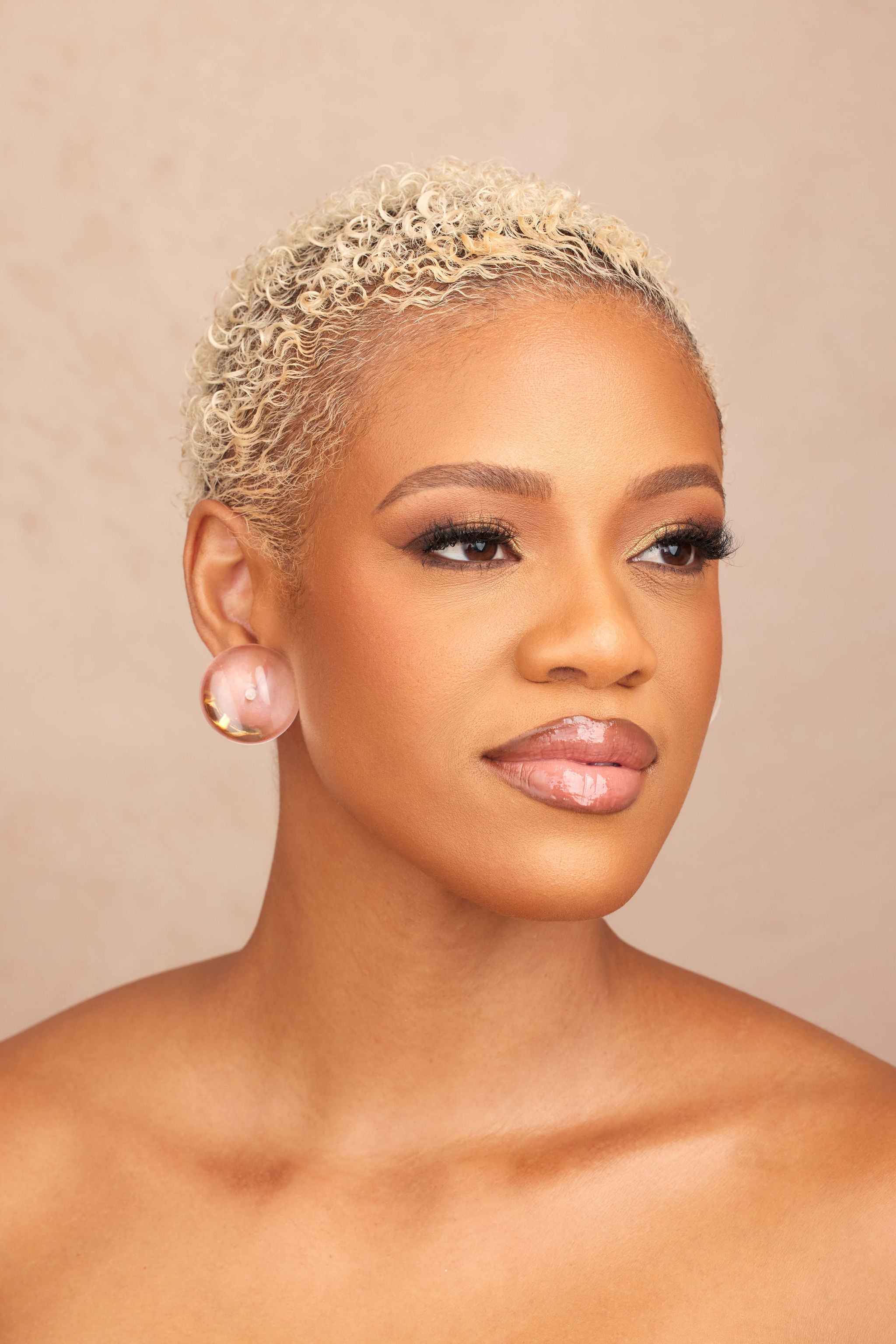 BRIE-ACRYYLIC-CAGE-EARRING-Front