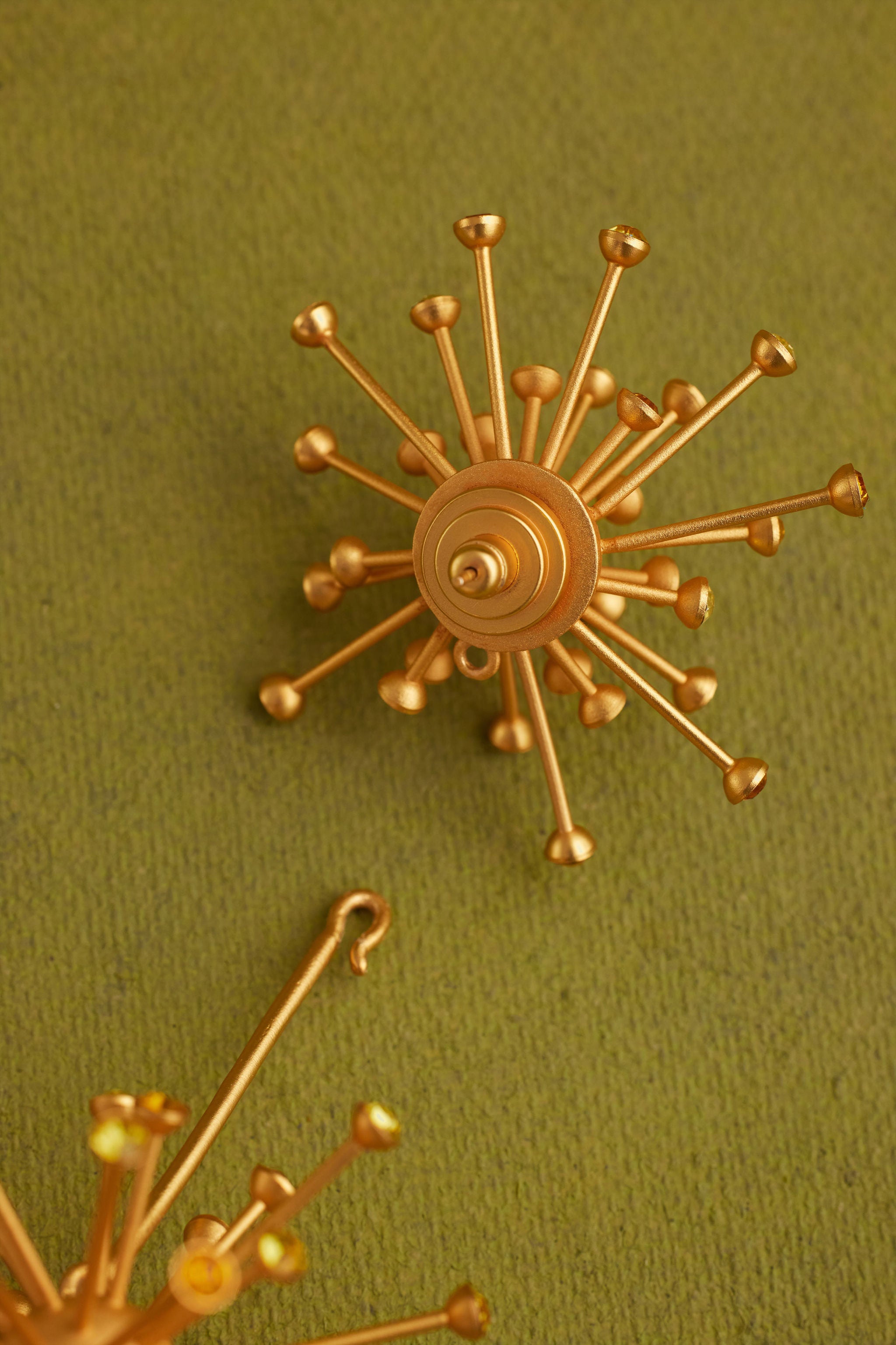 ONYX EARRING