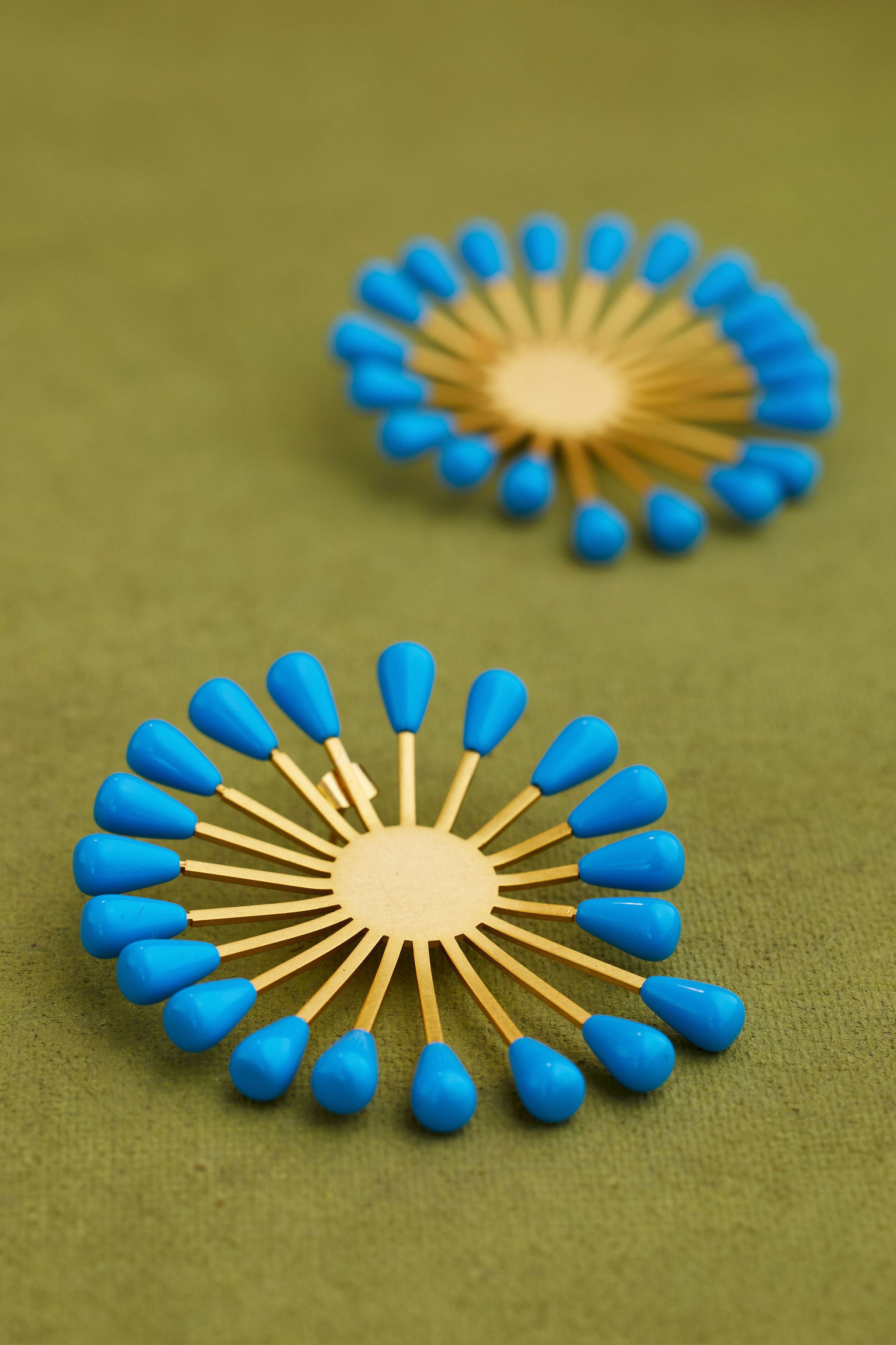 JIRA EARRING