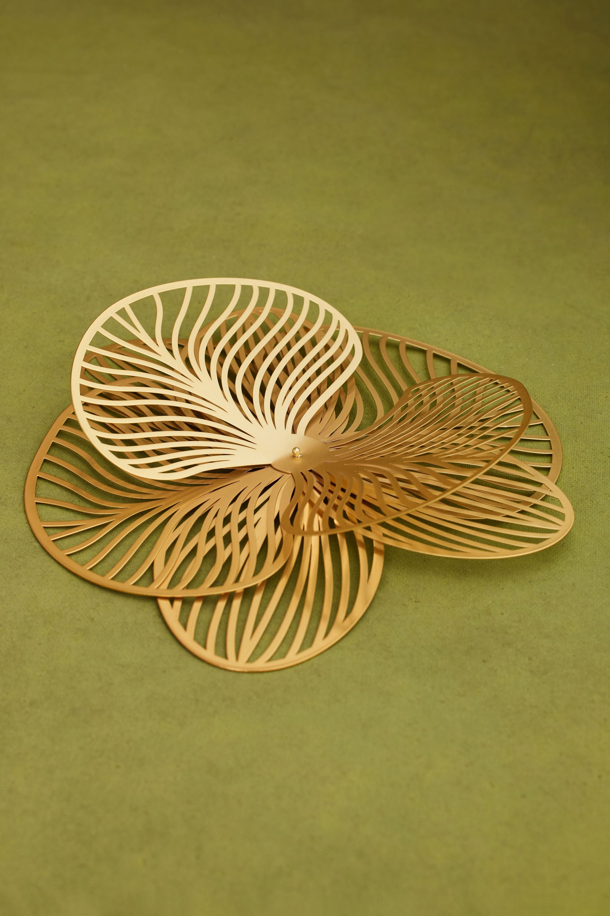 KENY BROOCH