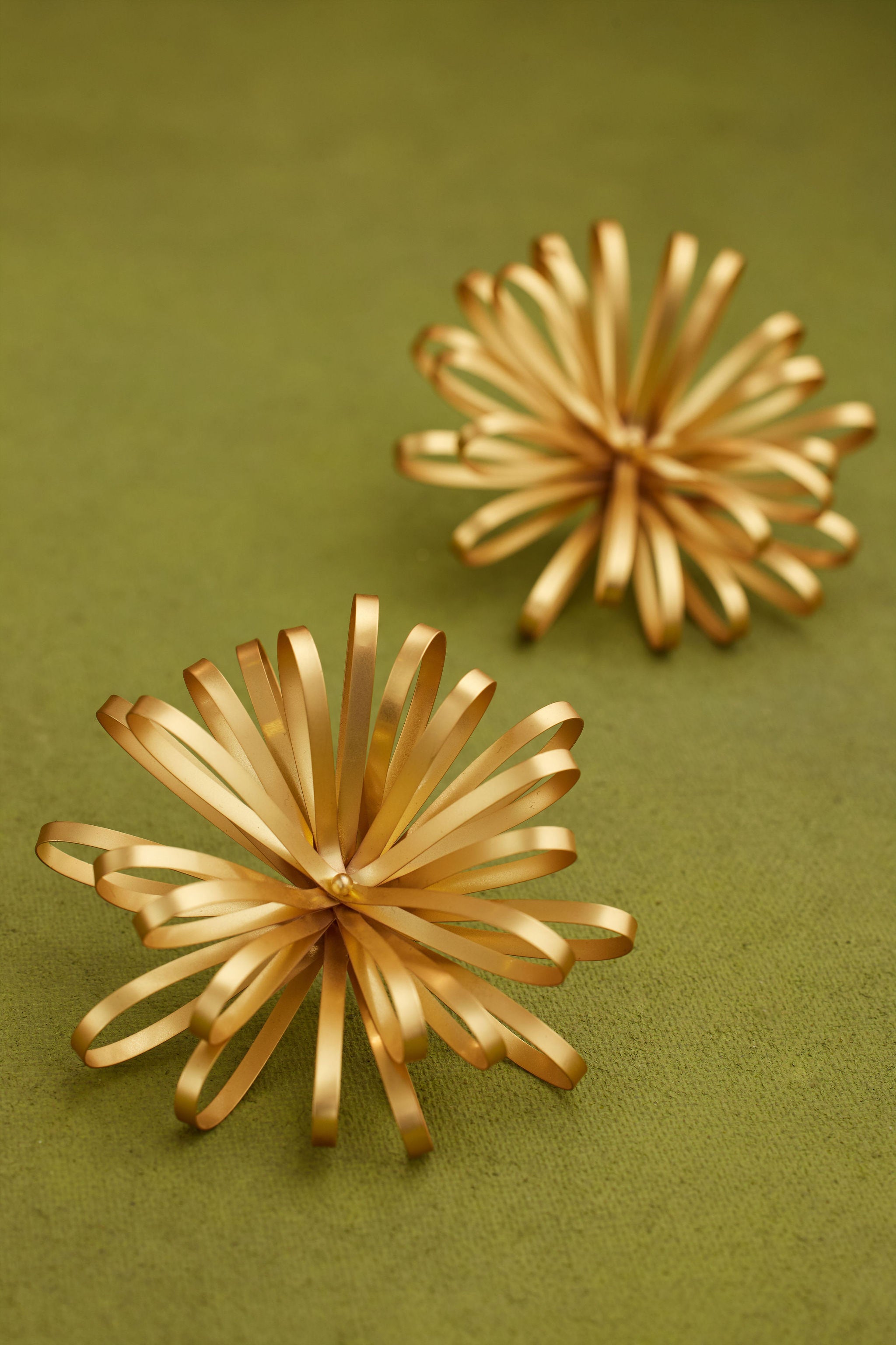 PRIA EARRING