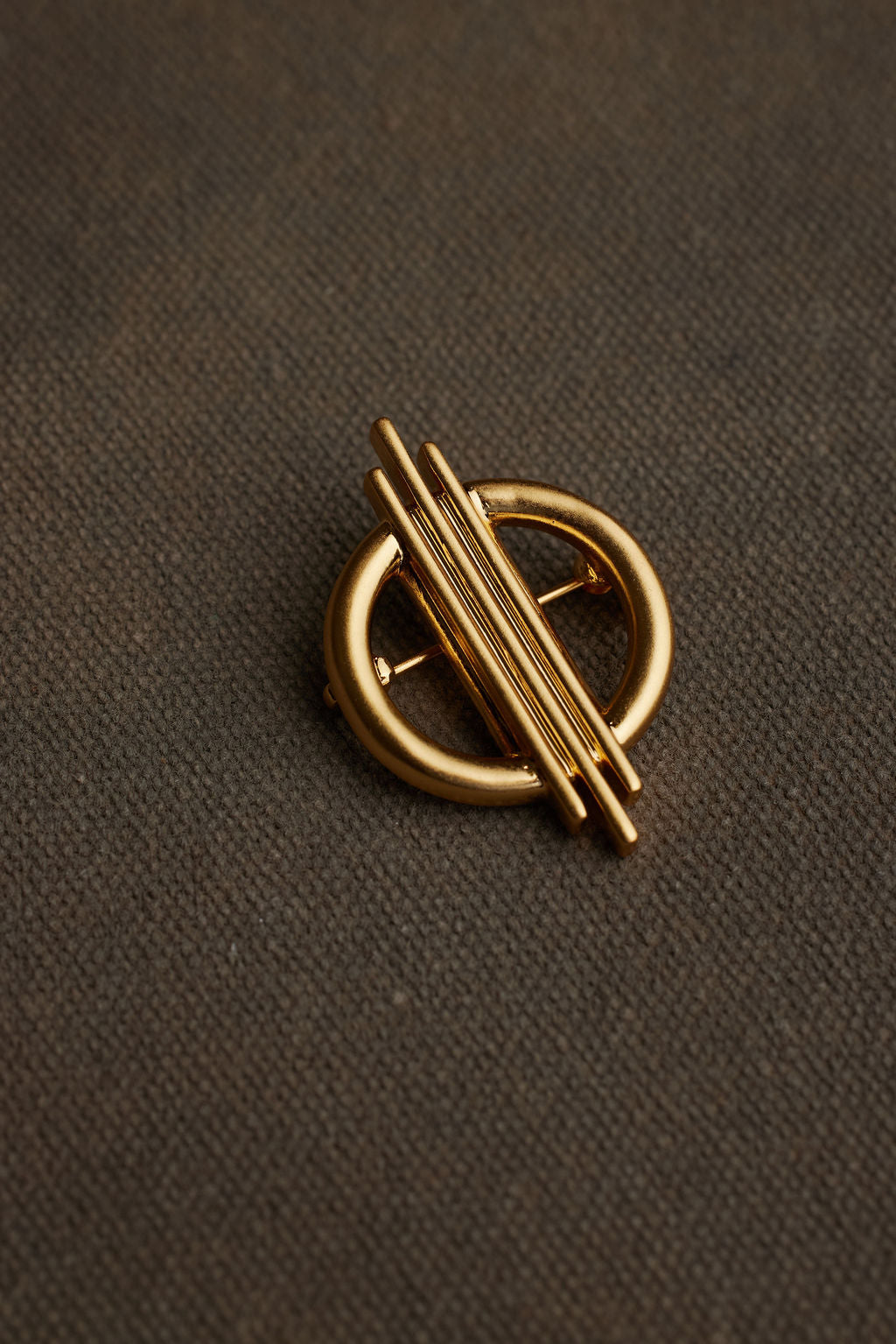 DAME BROOCH