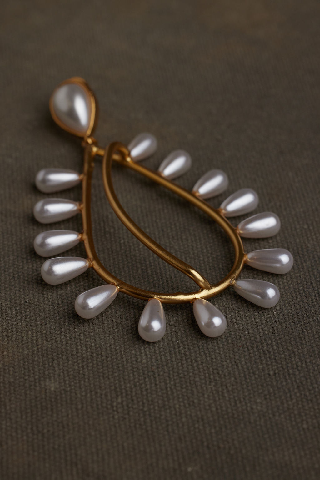 DARA EARRINGS