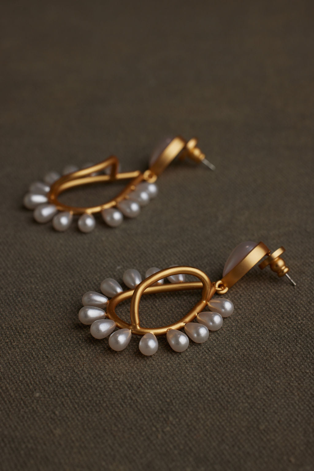 DARA EARRINGS
