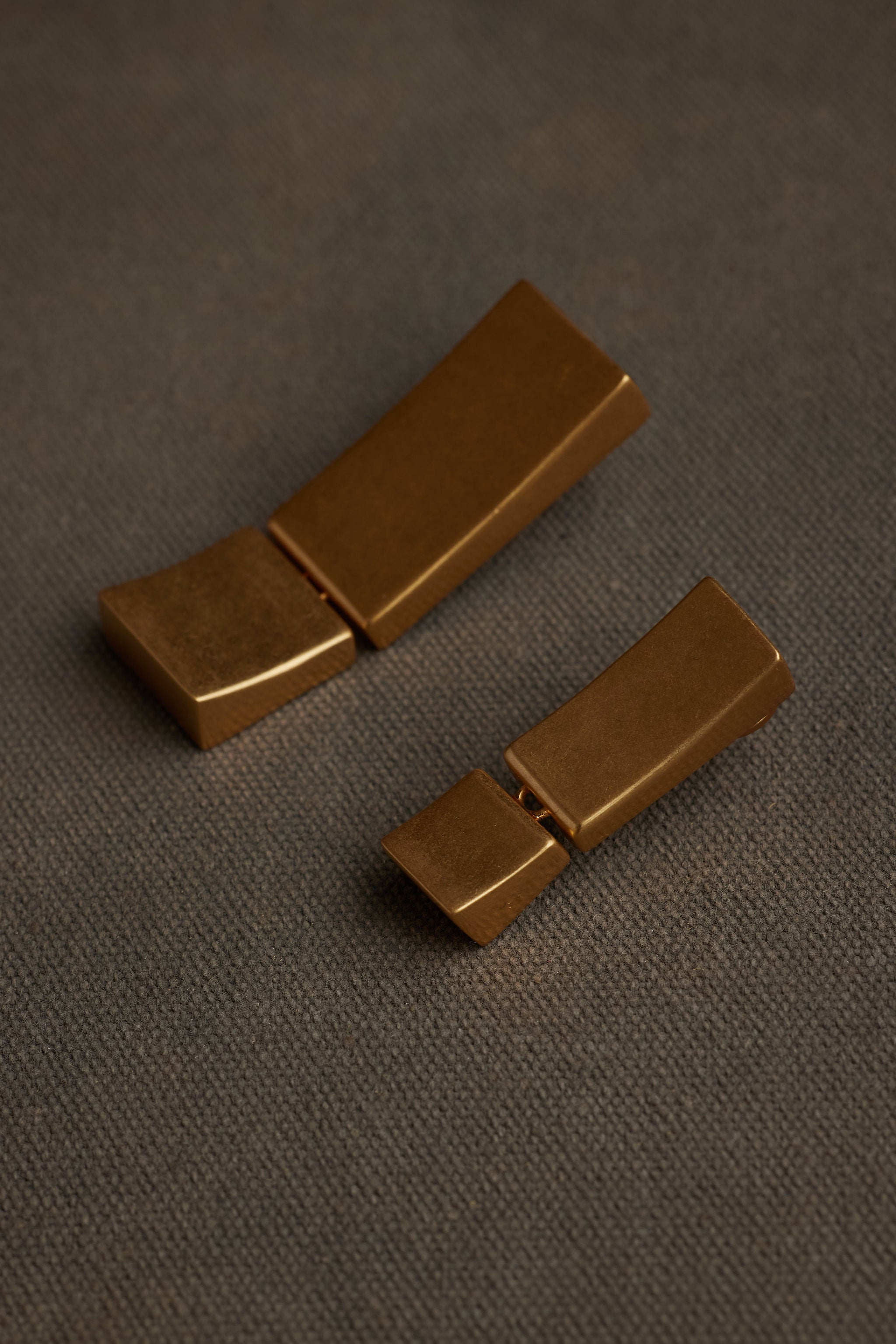 DYVE EARRINGS