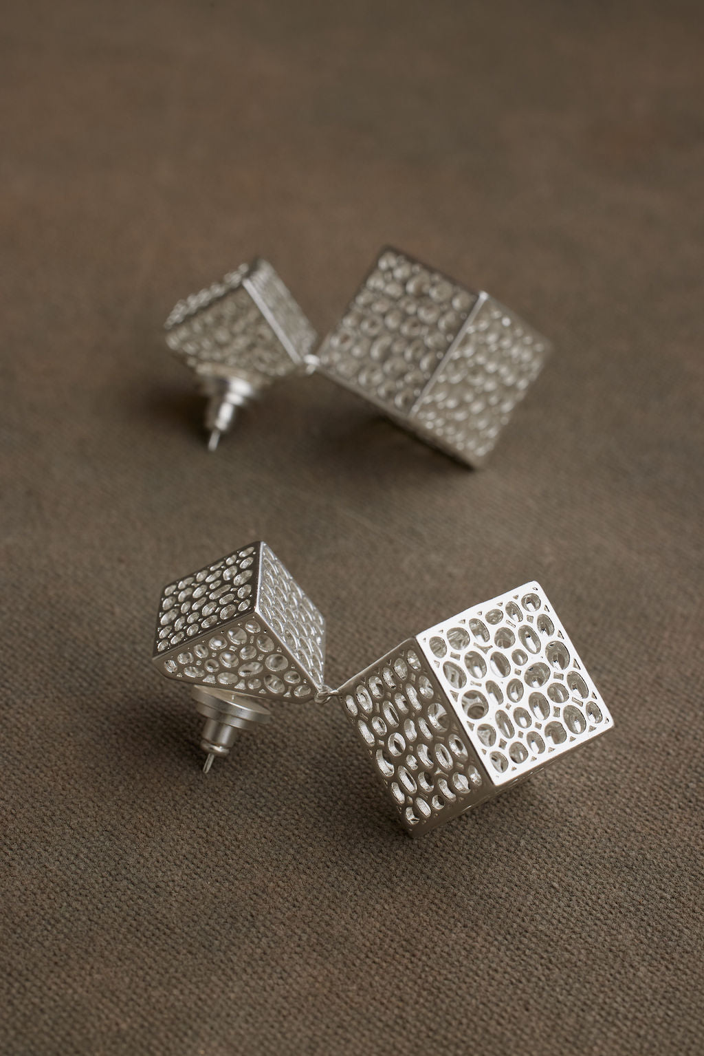 GAEL EARRING