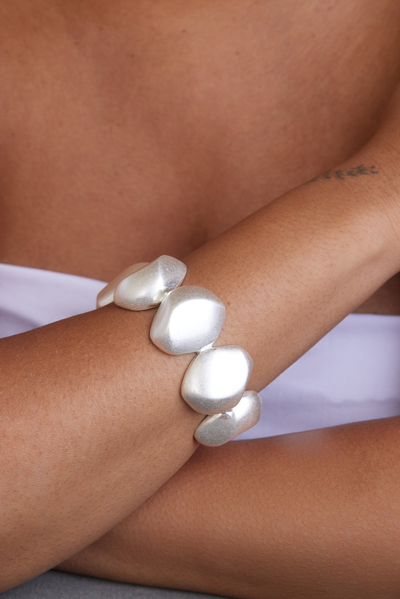 HARI BANGLE