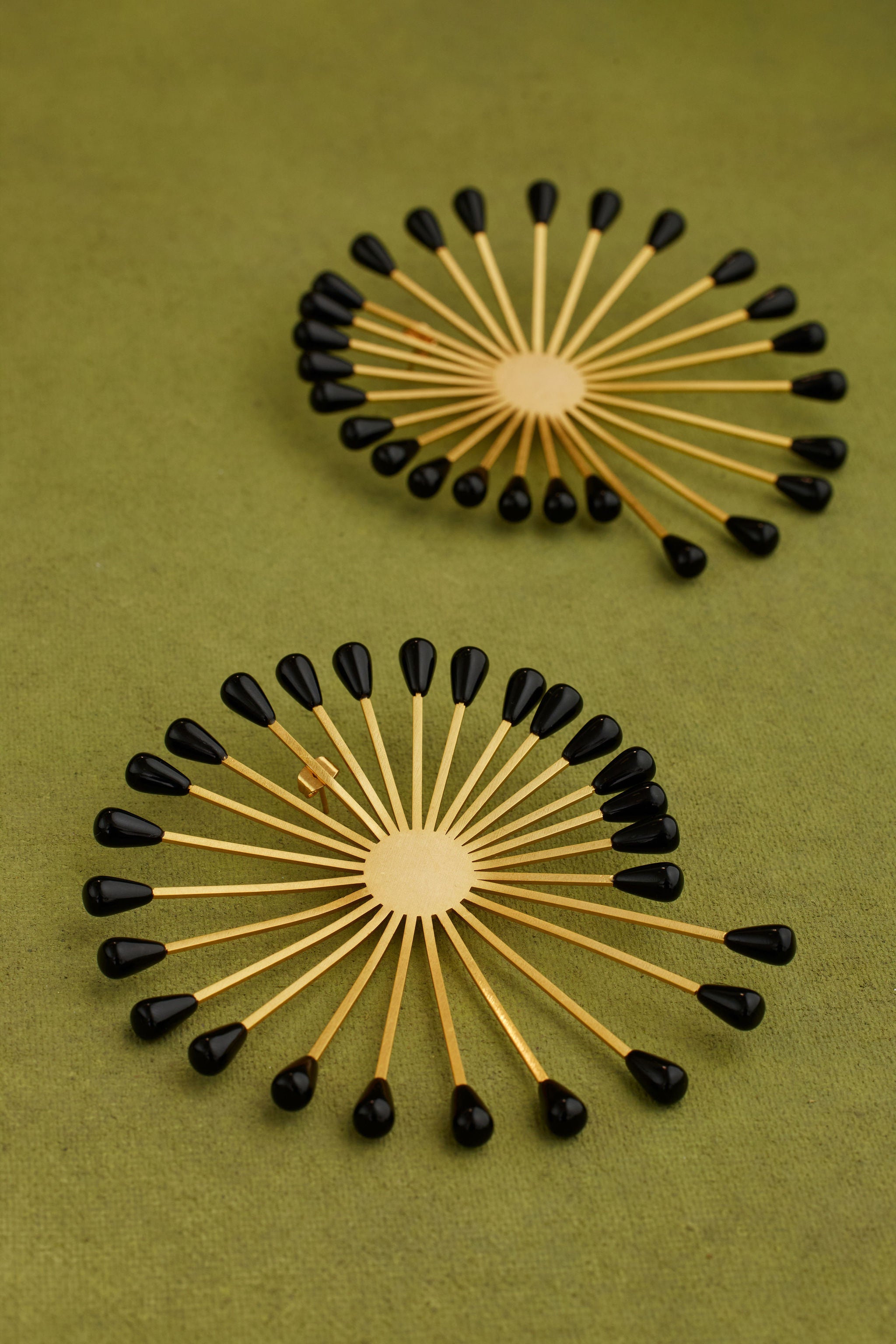 JIRA EARRING