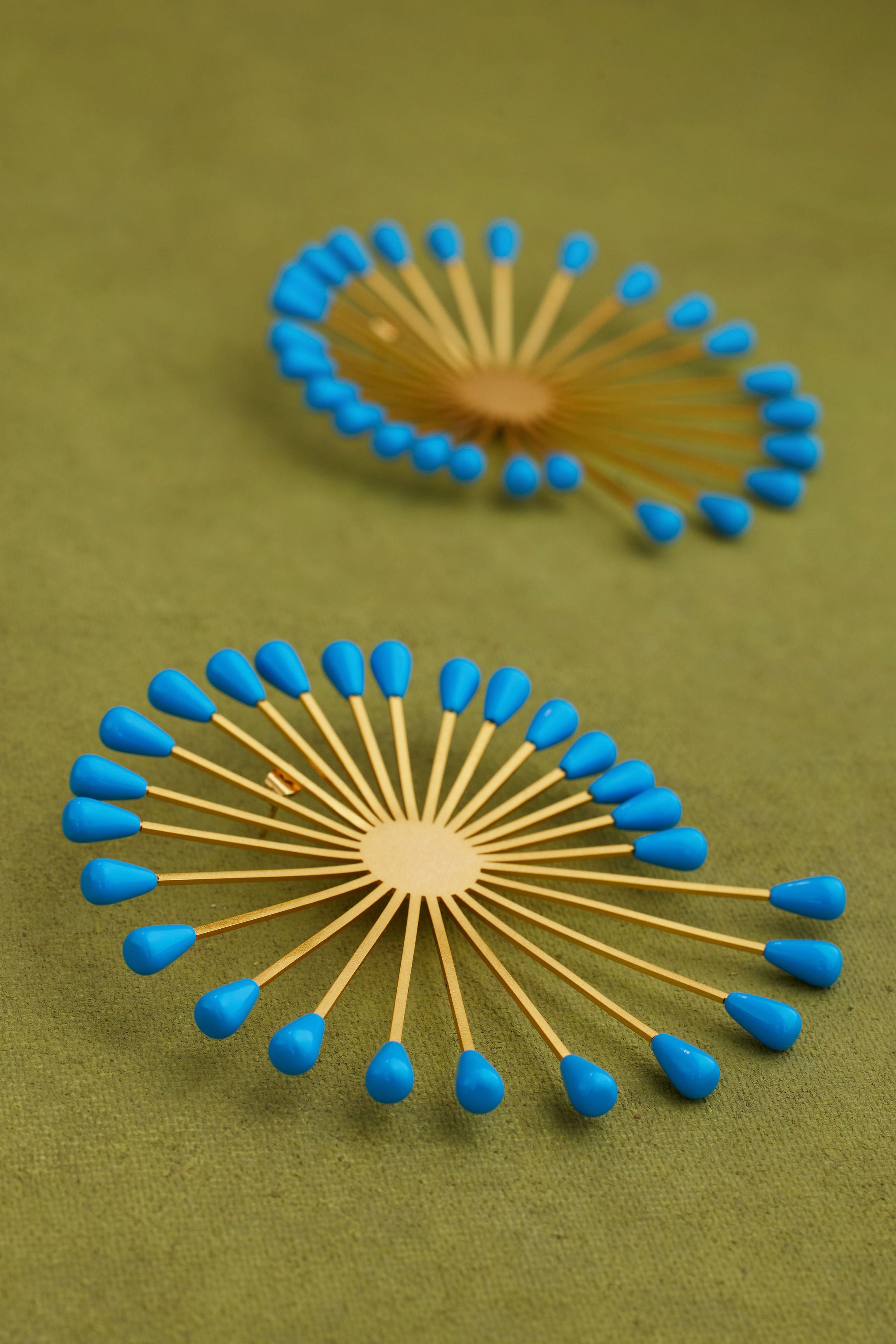 JIRA EARRING