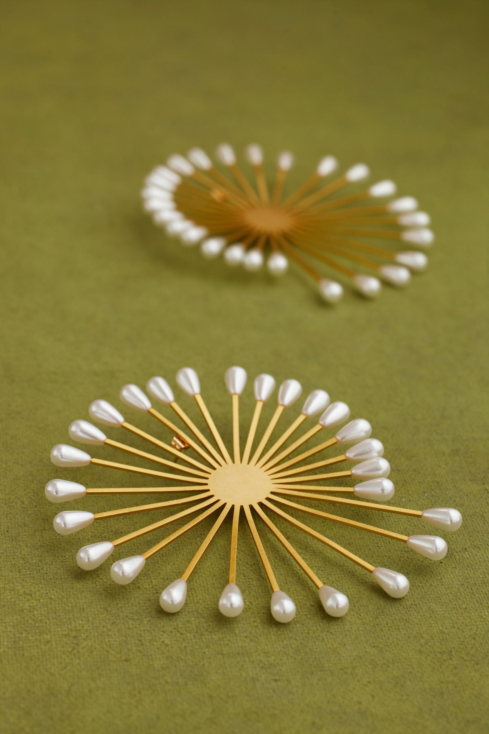 JIRA EARRING