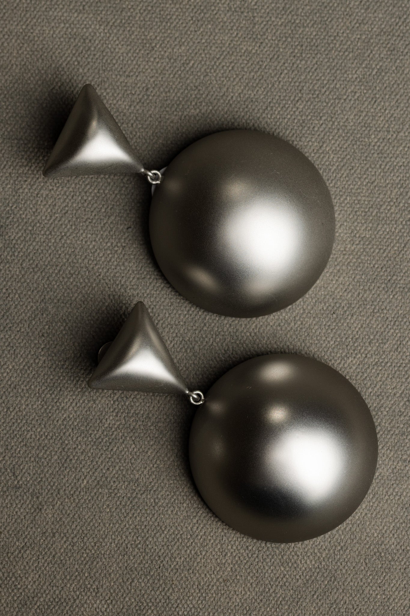 LOLO EARRINGS