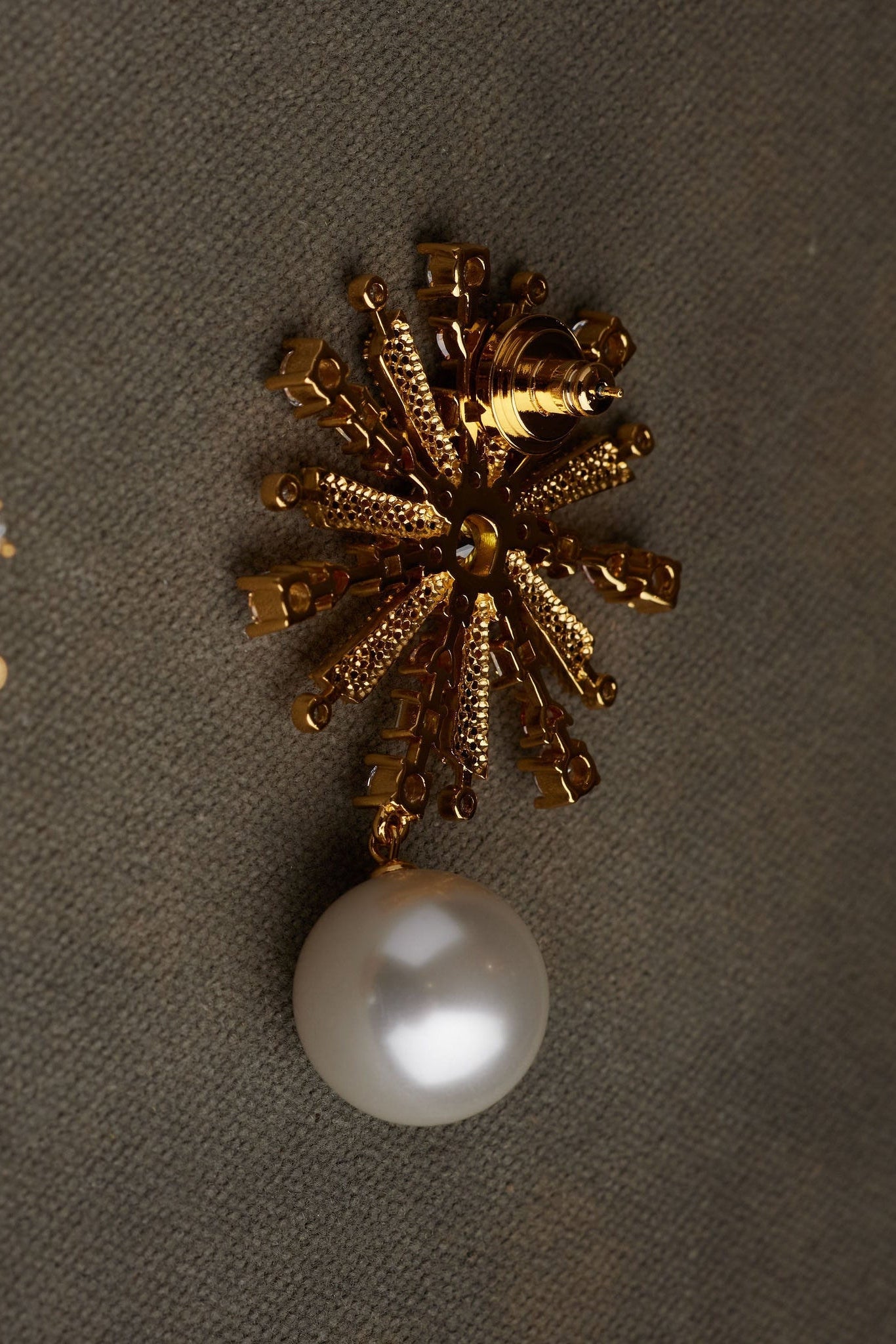 LULA EARRING