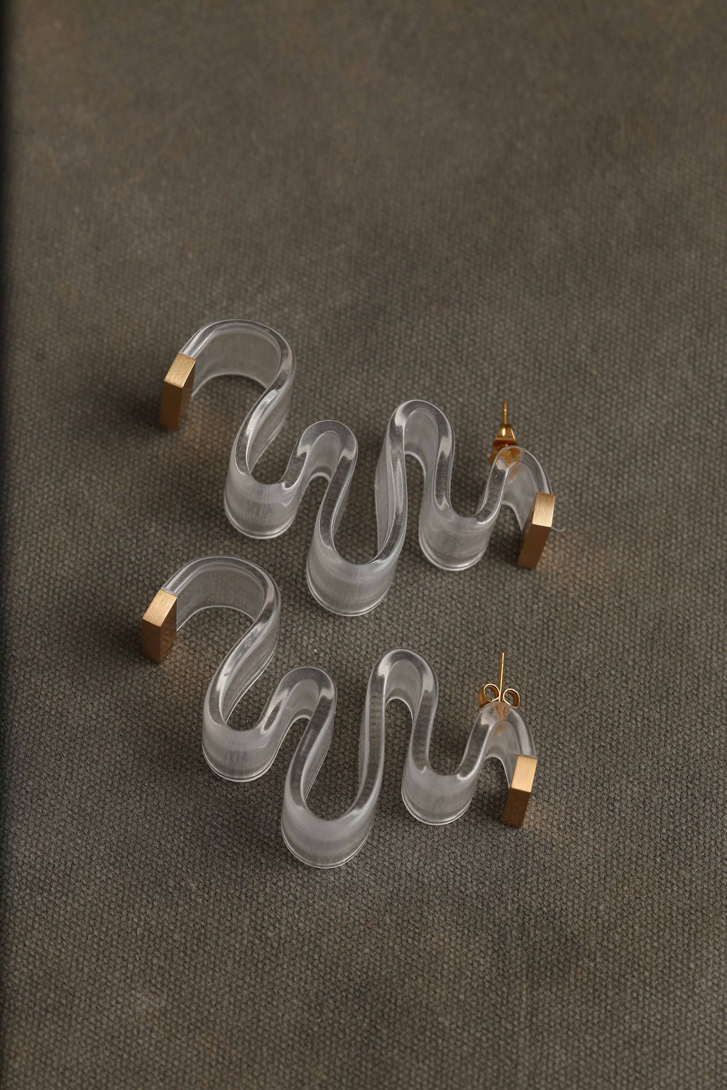 PIPA EARRING