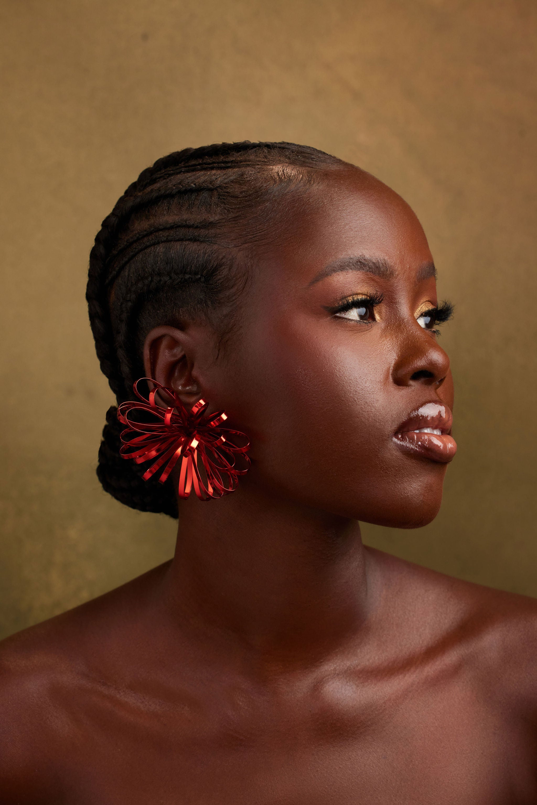 PRIA EARRING