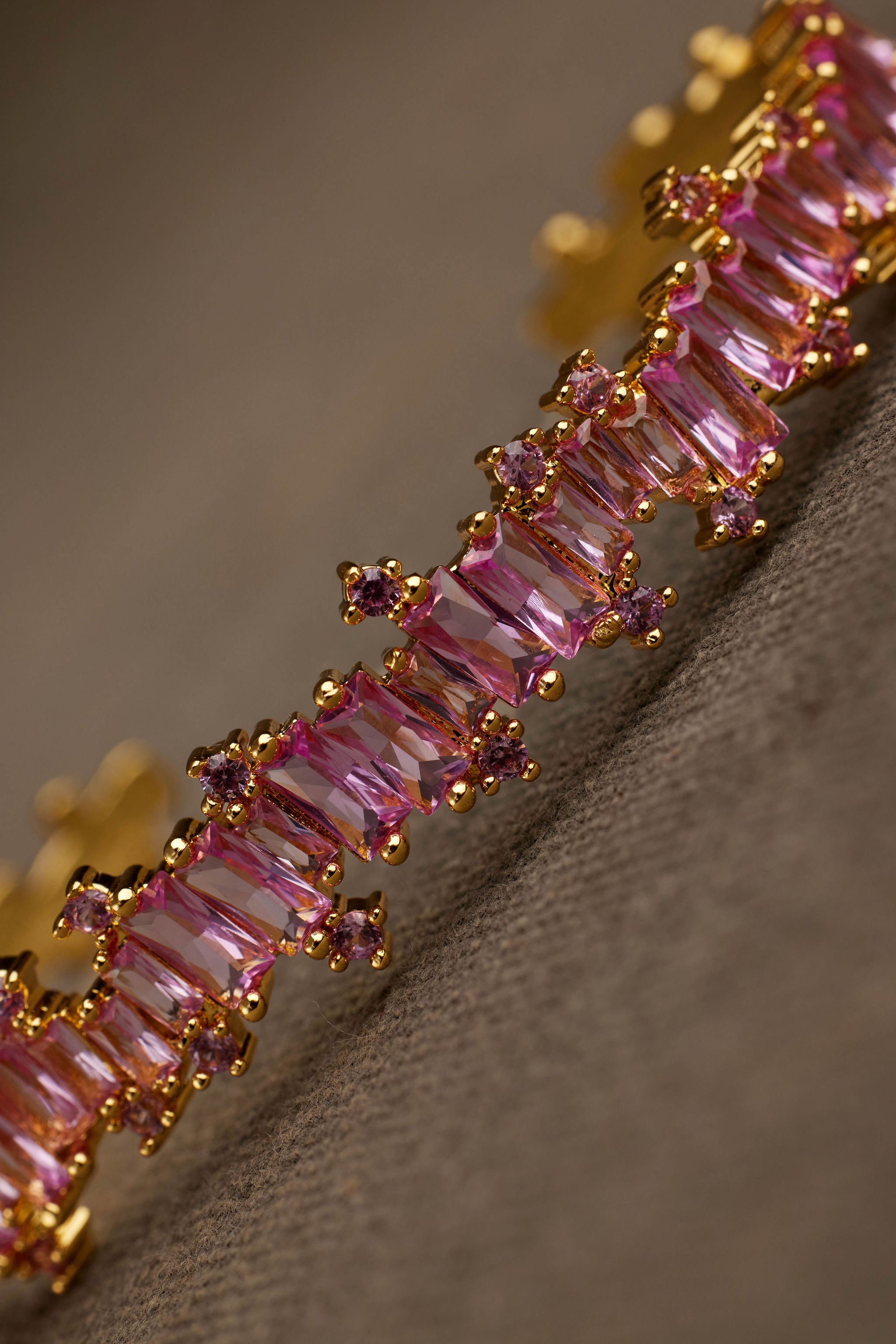 RAEL BANGLE