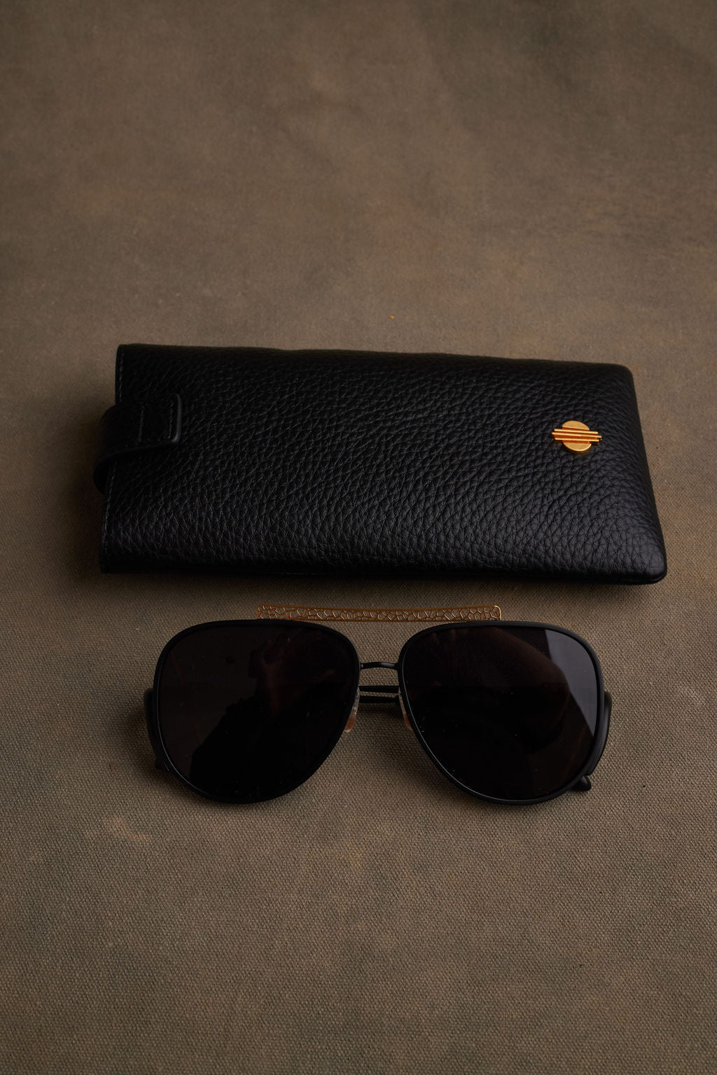 RAYE SUNGLASSES (PRE-ORDER)