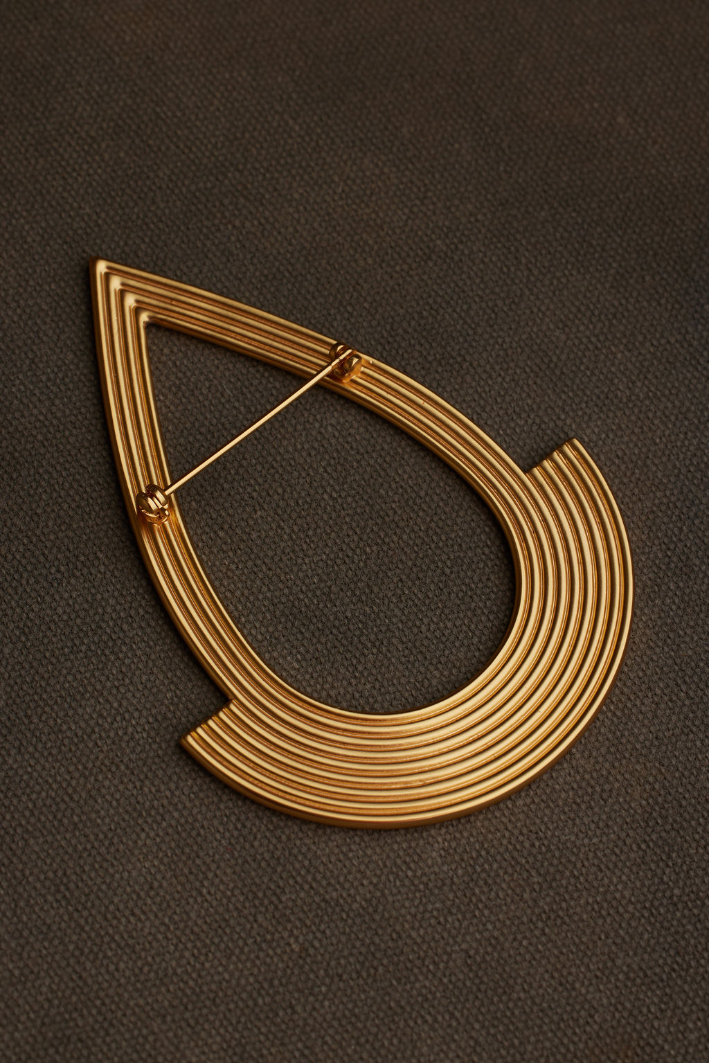 ROZI BROOCH (FINAL SALE)