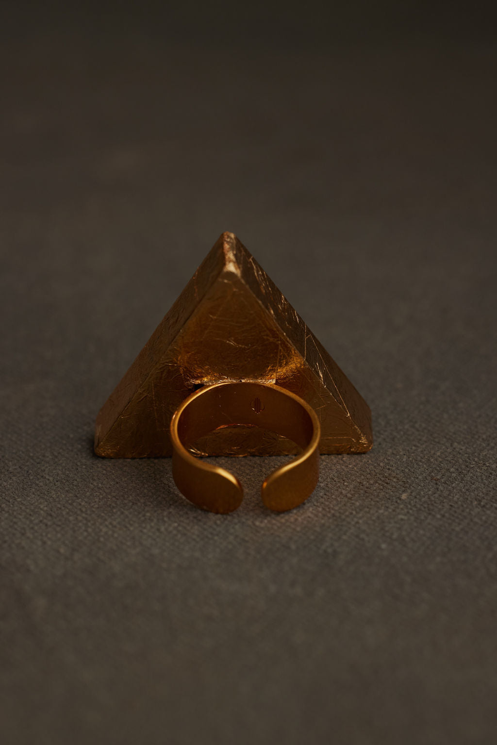 TRIS RING