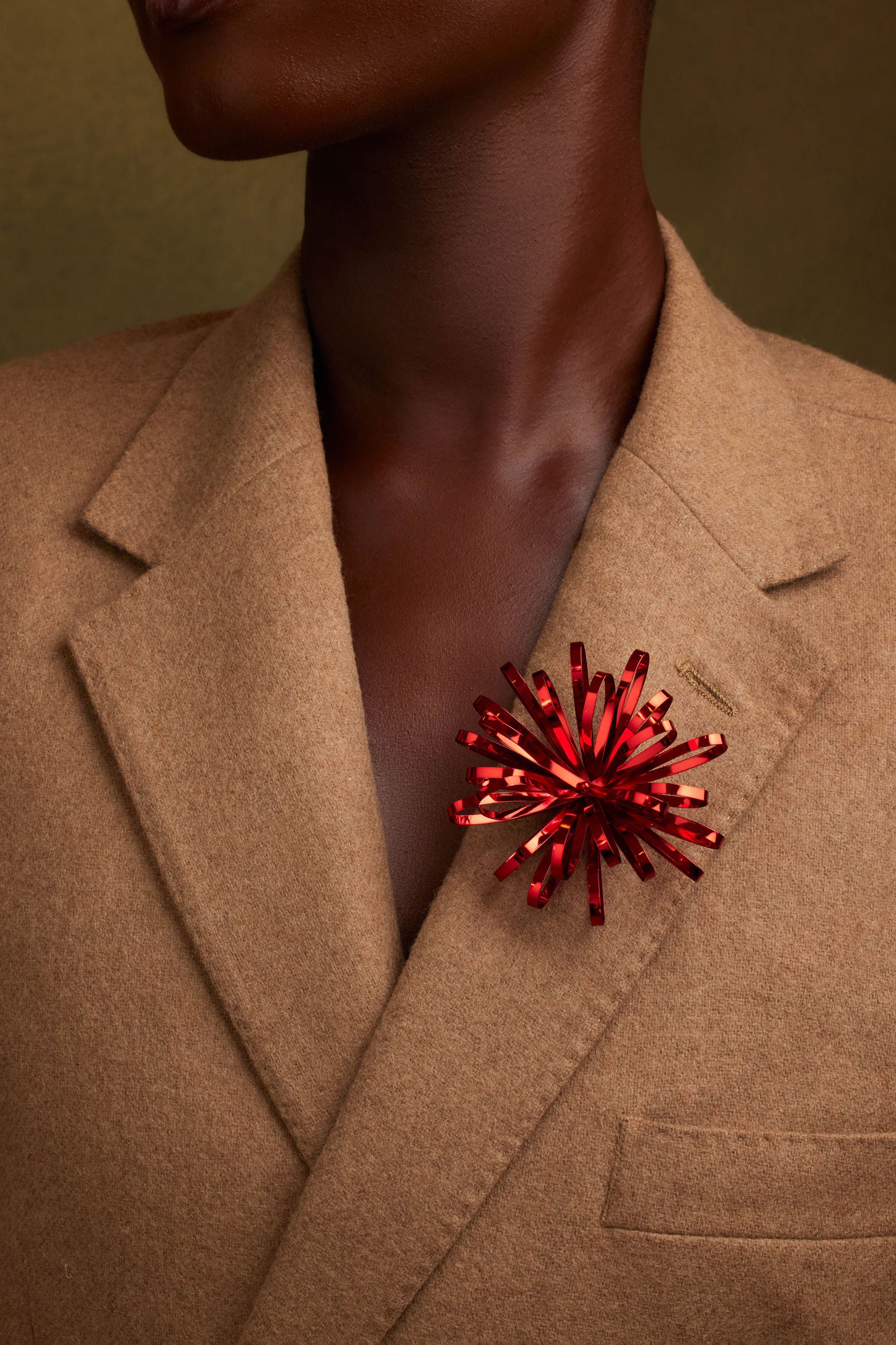 XAVI-red-metallic-brooch