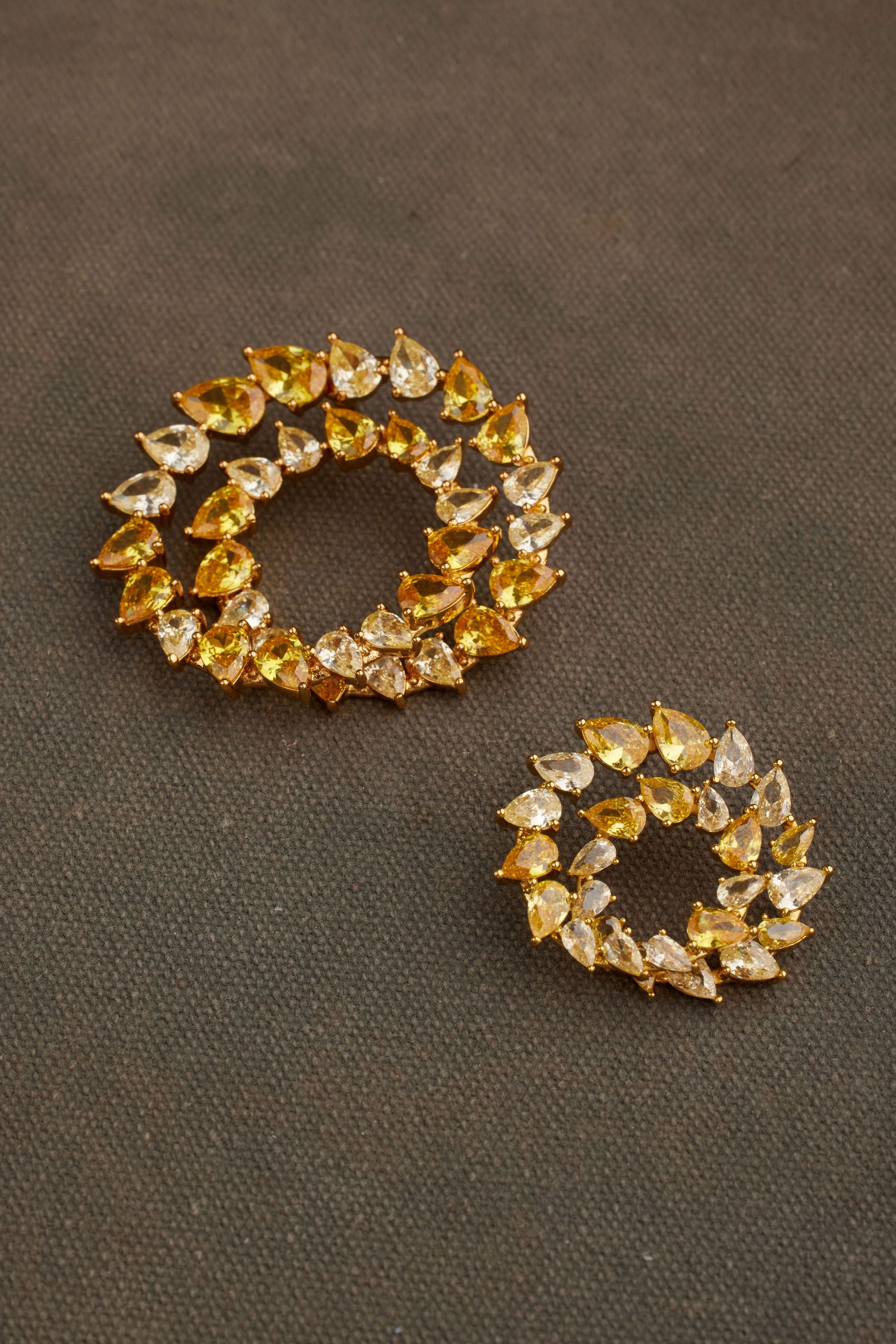 ZIZA yellow crystal gold earrings size comparison