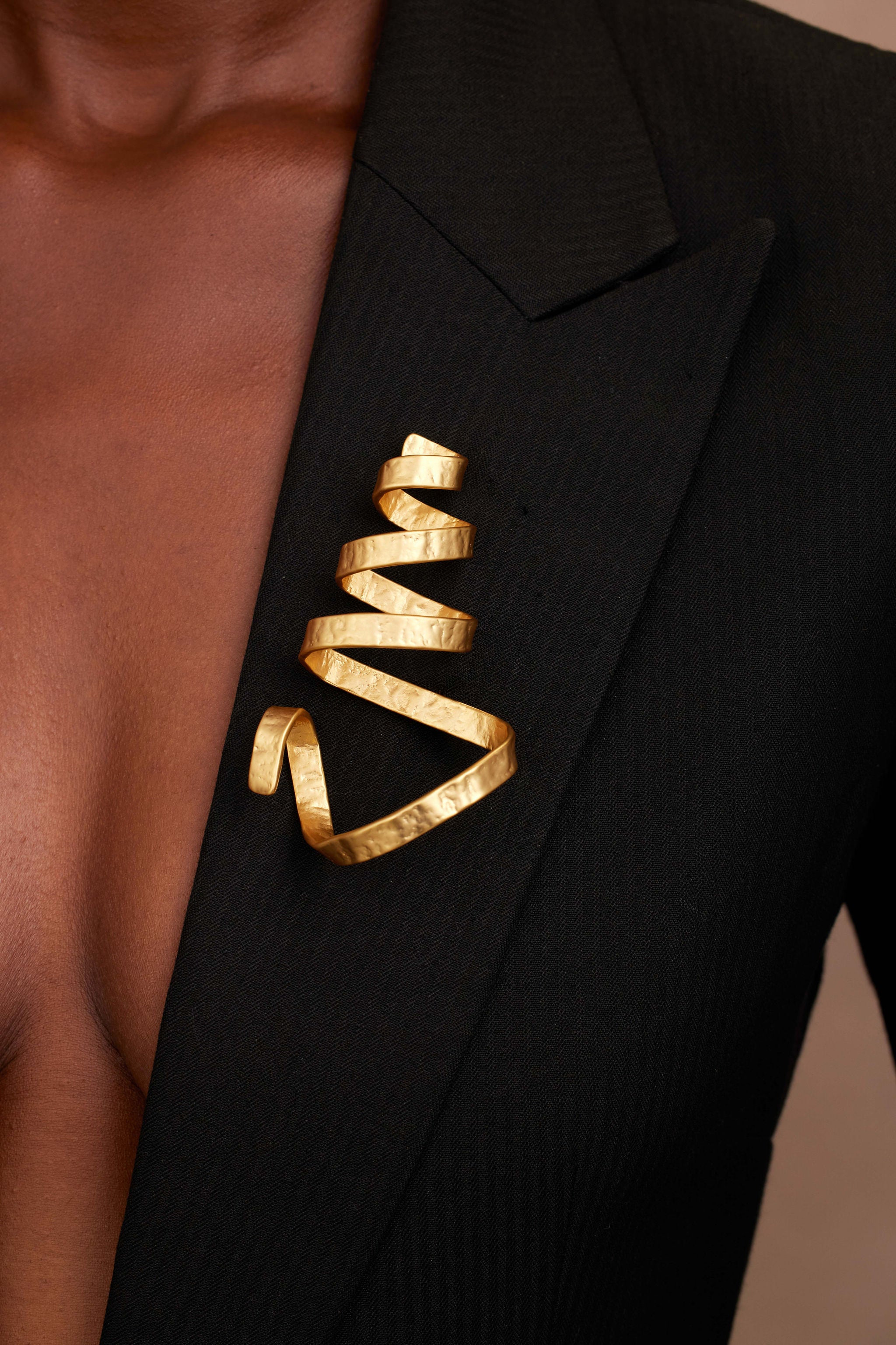 ZOEW BROOCH