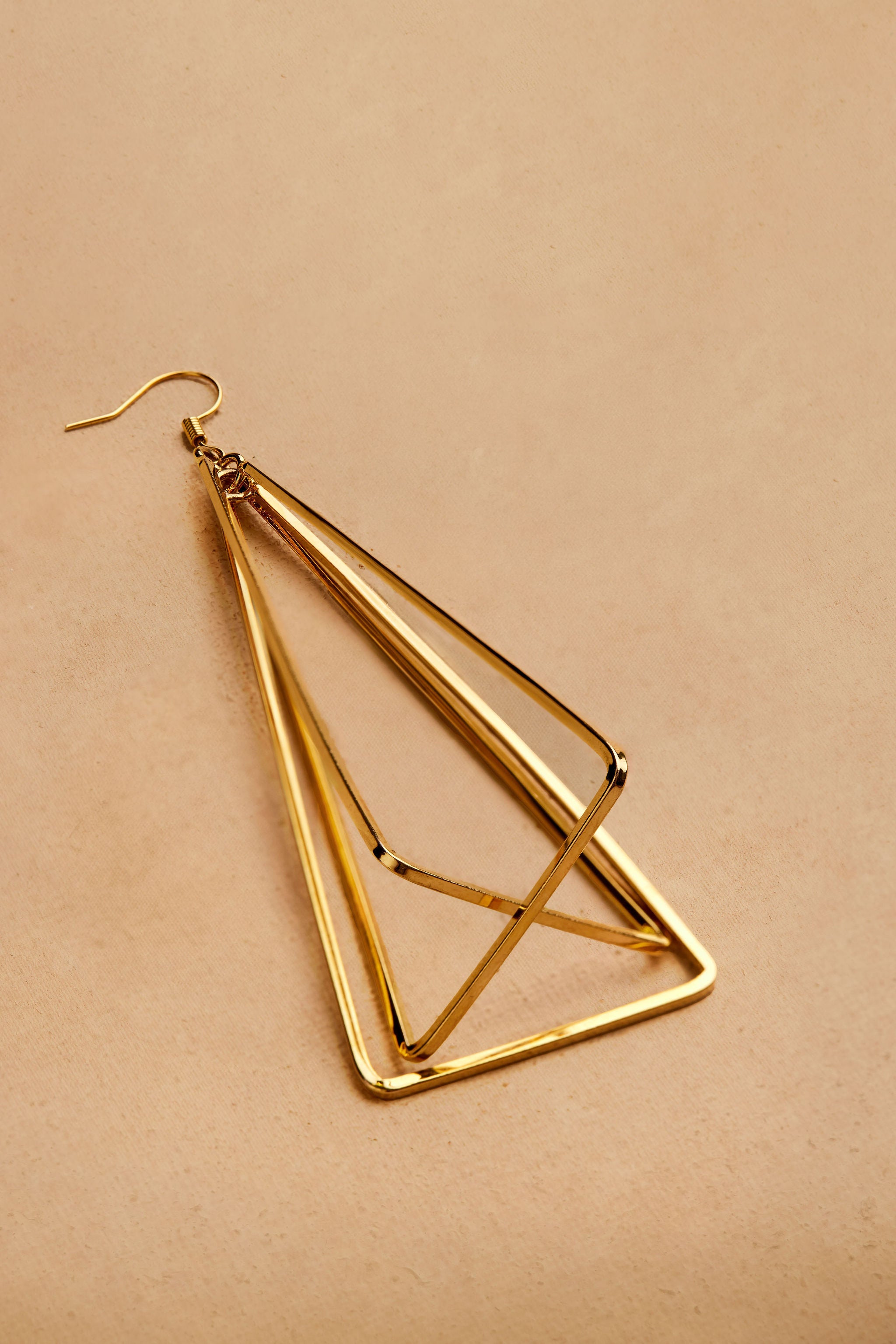 CHEY EARRING
