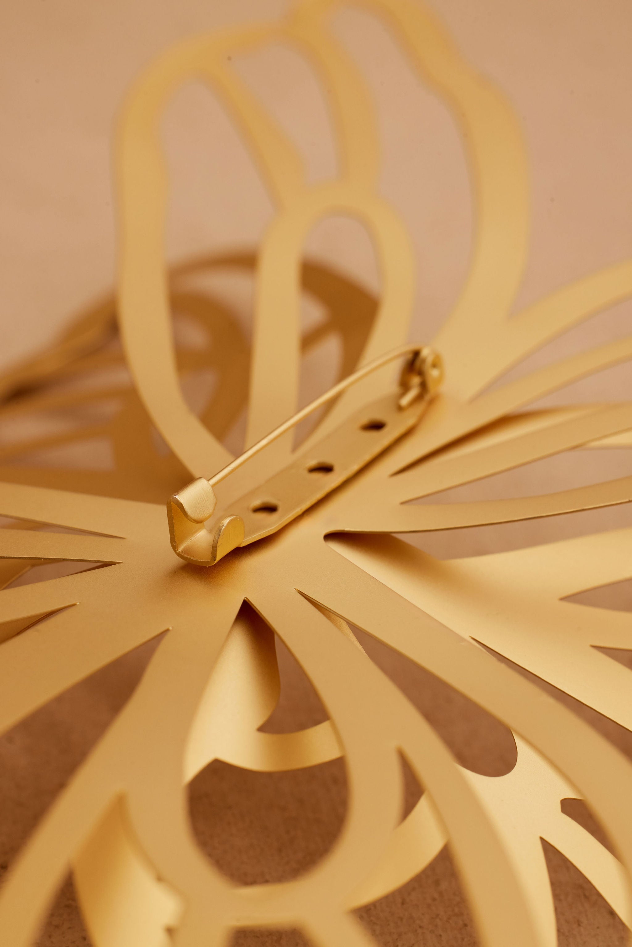 RILY BROOCH