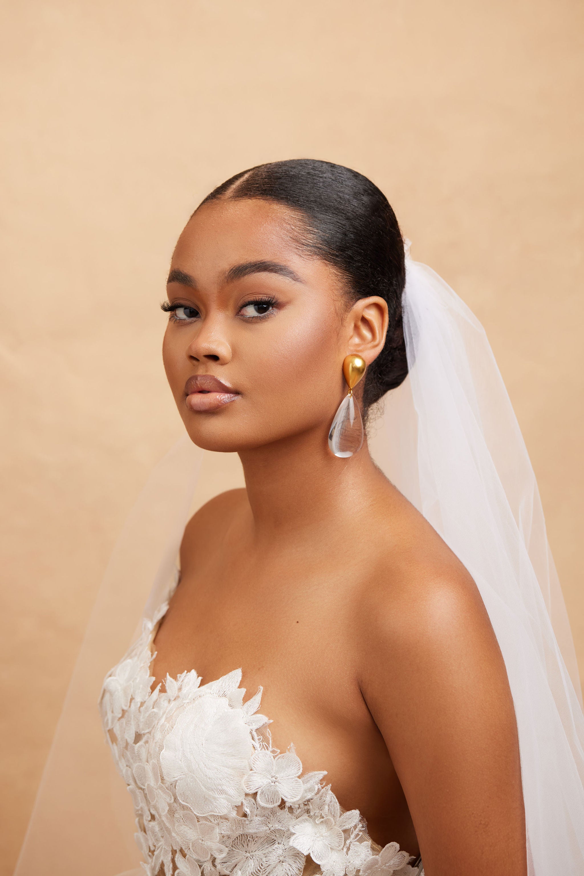 EKUH EARRING