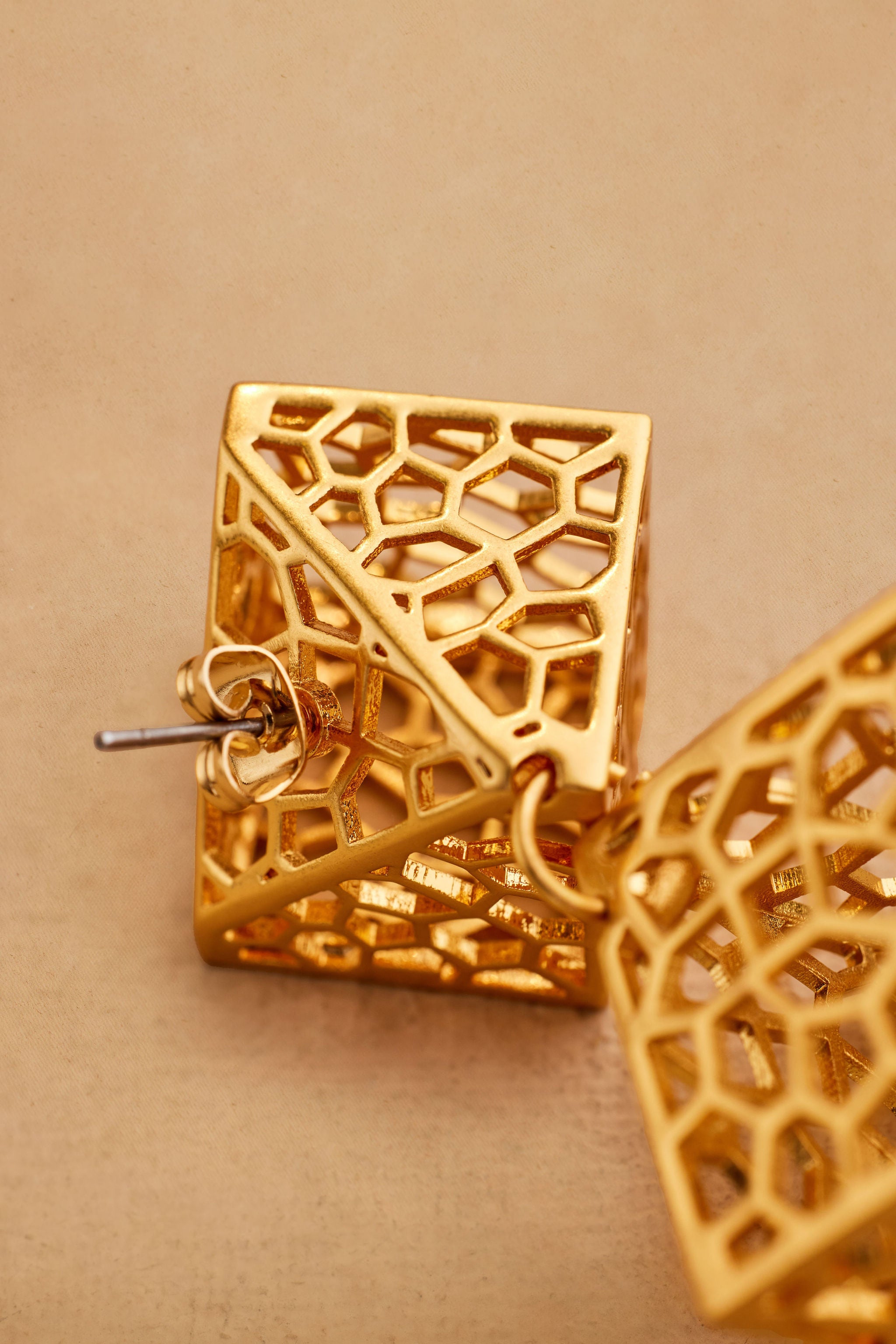 GAEL EARRING