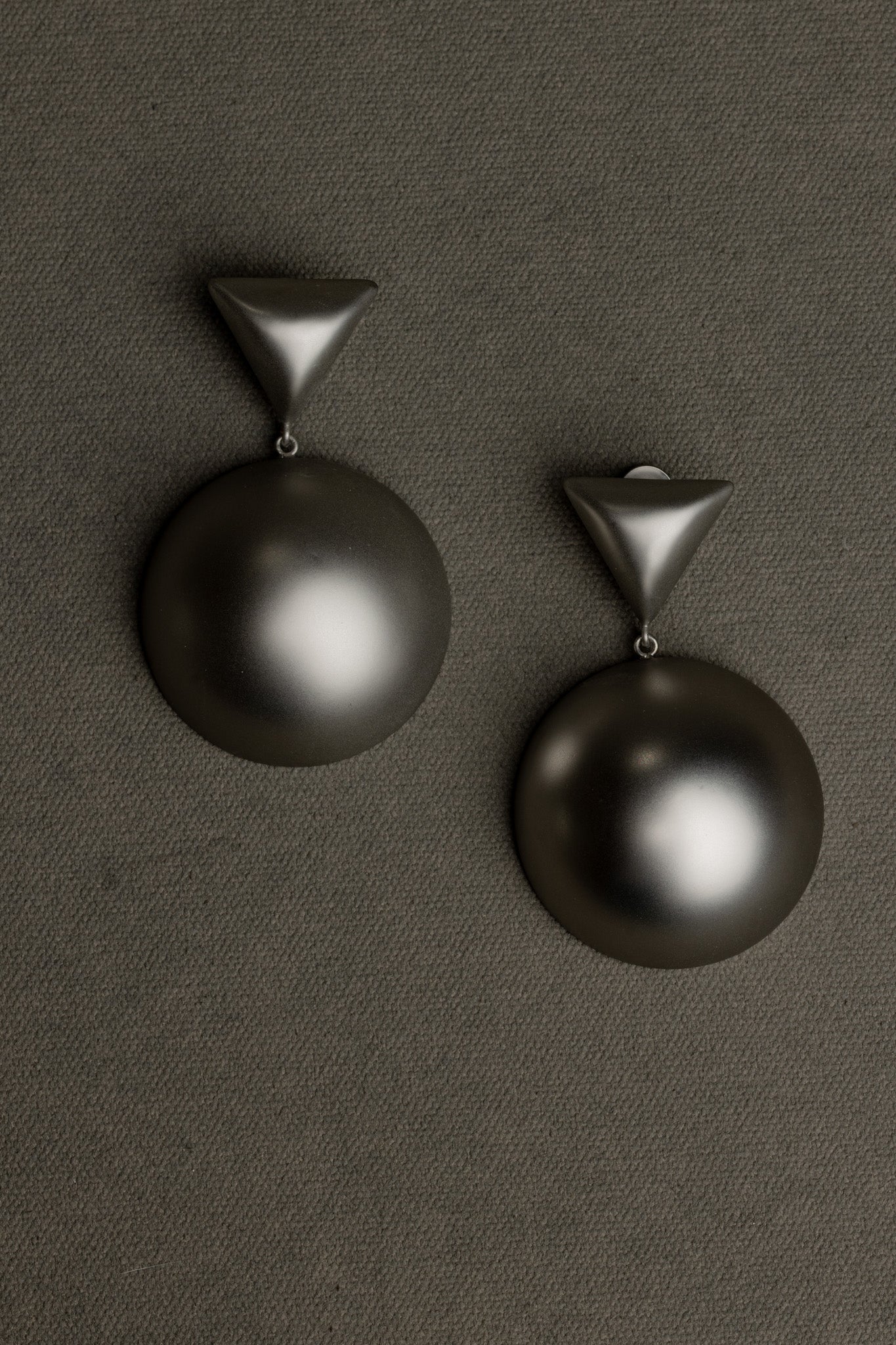 LOLO EARRINGS