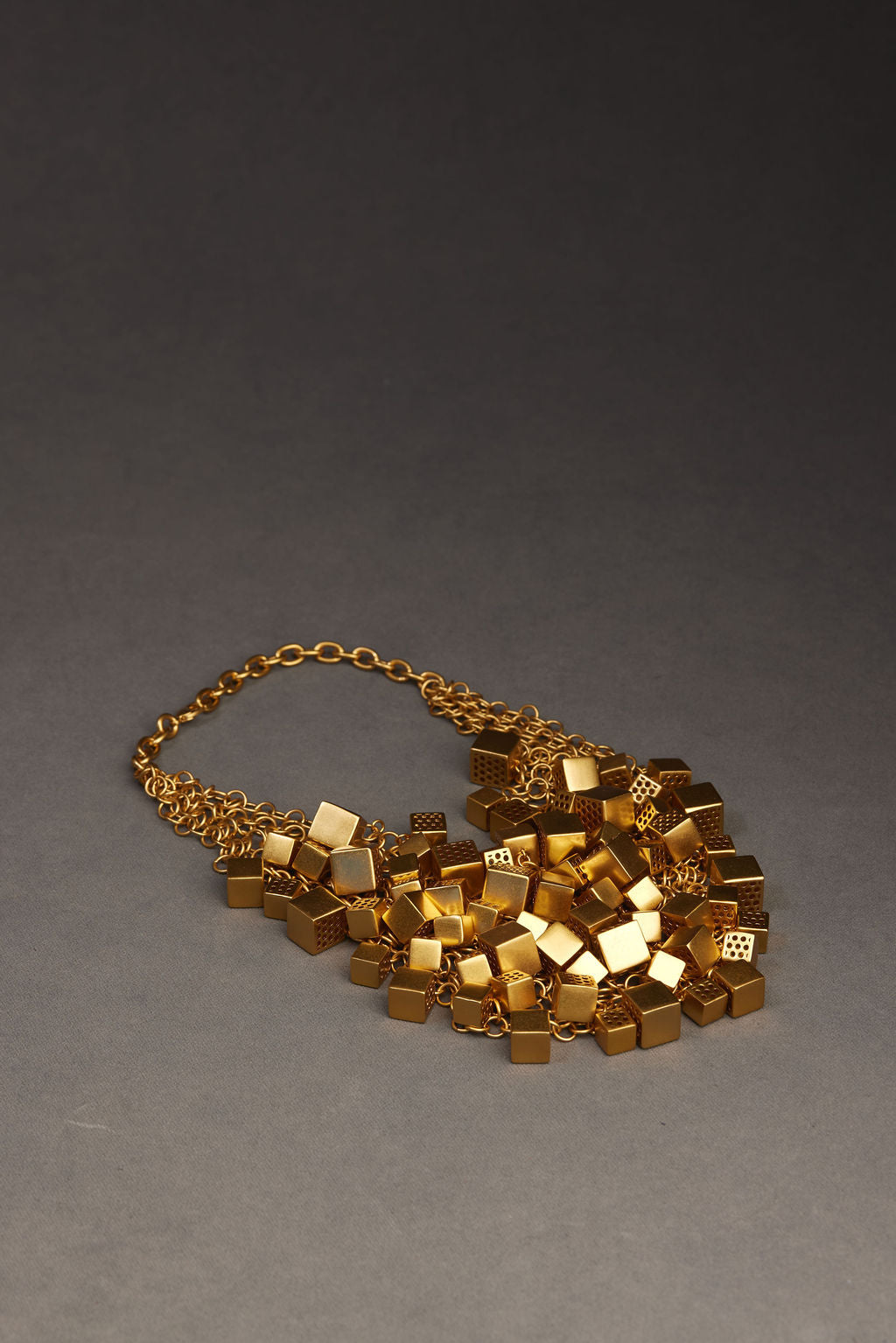 MILO NECKLACE