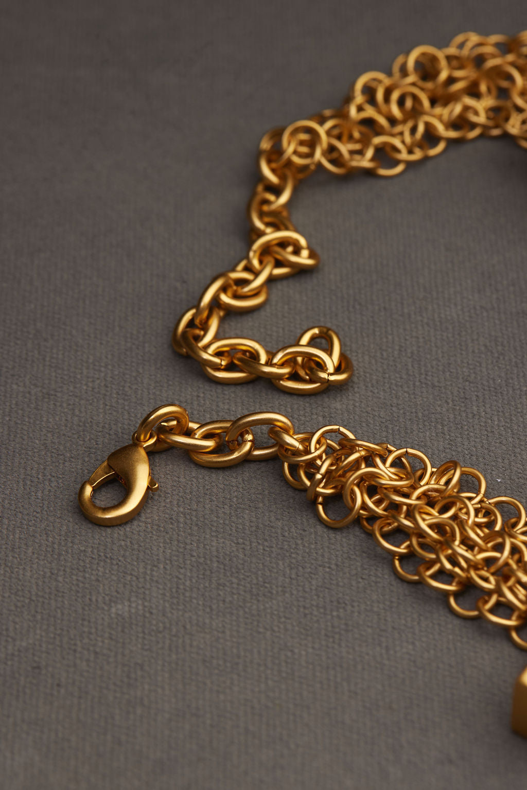 MILO NECKLACE