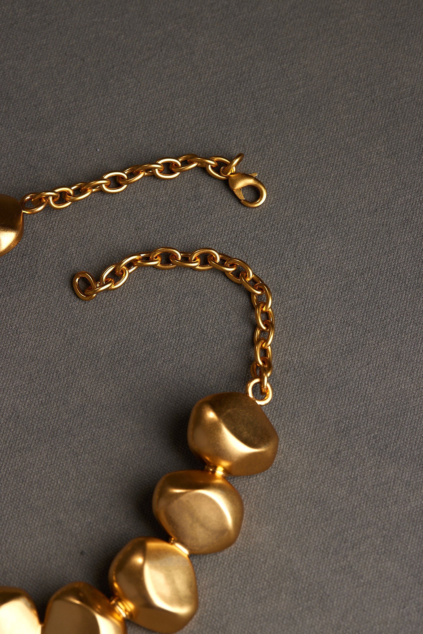 AARI NECKLACE