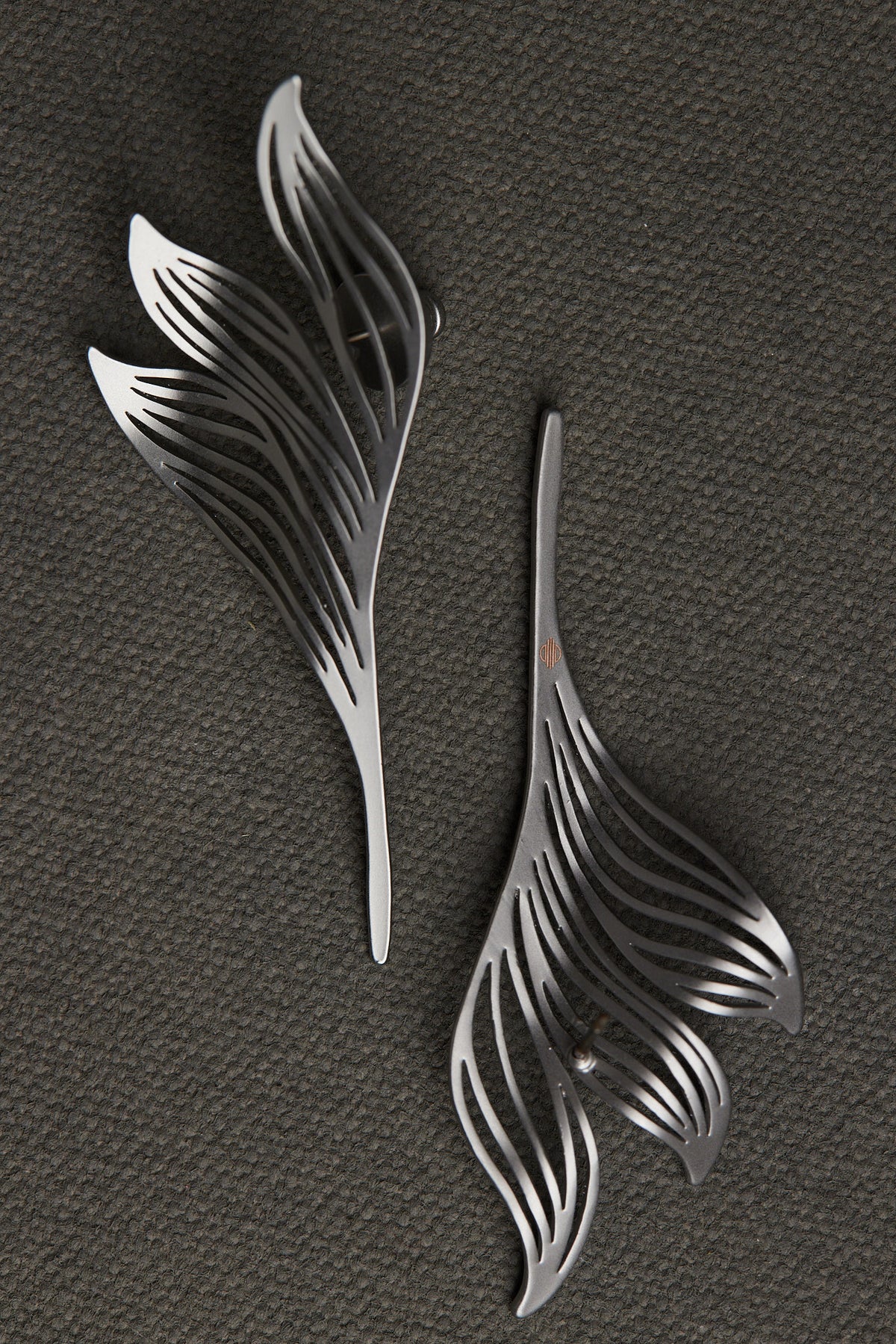ROWE EARRING