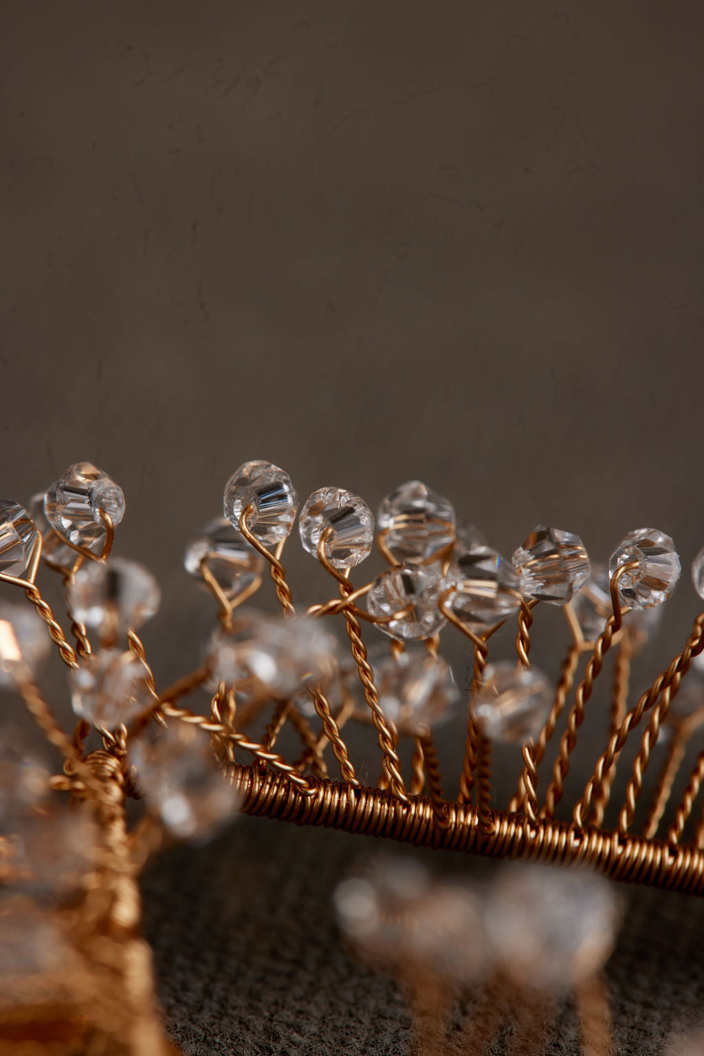 NIVA EARRING