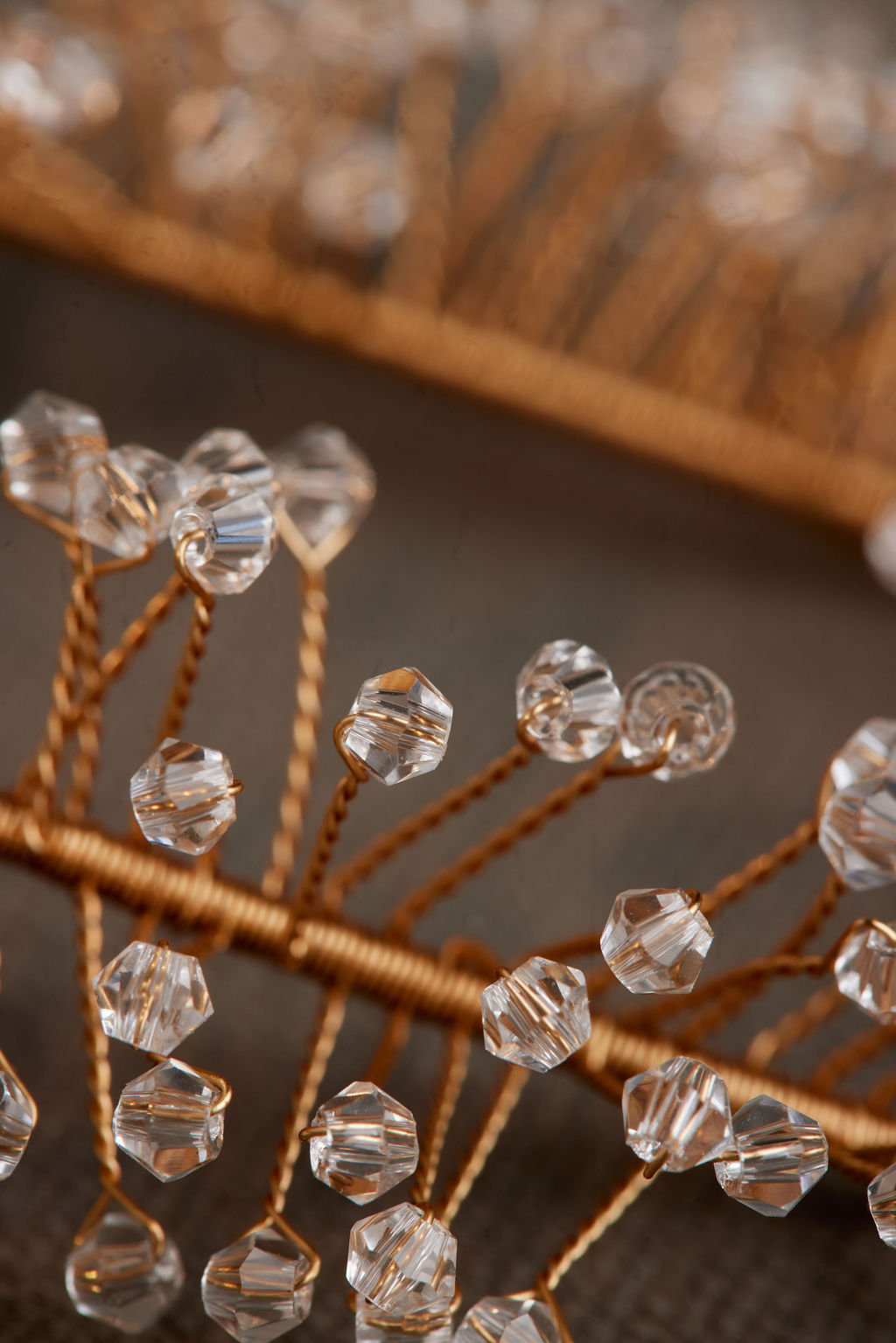 NIVA EARRING