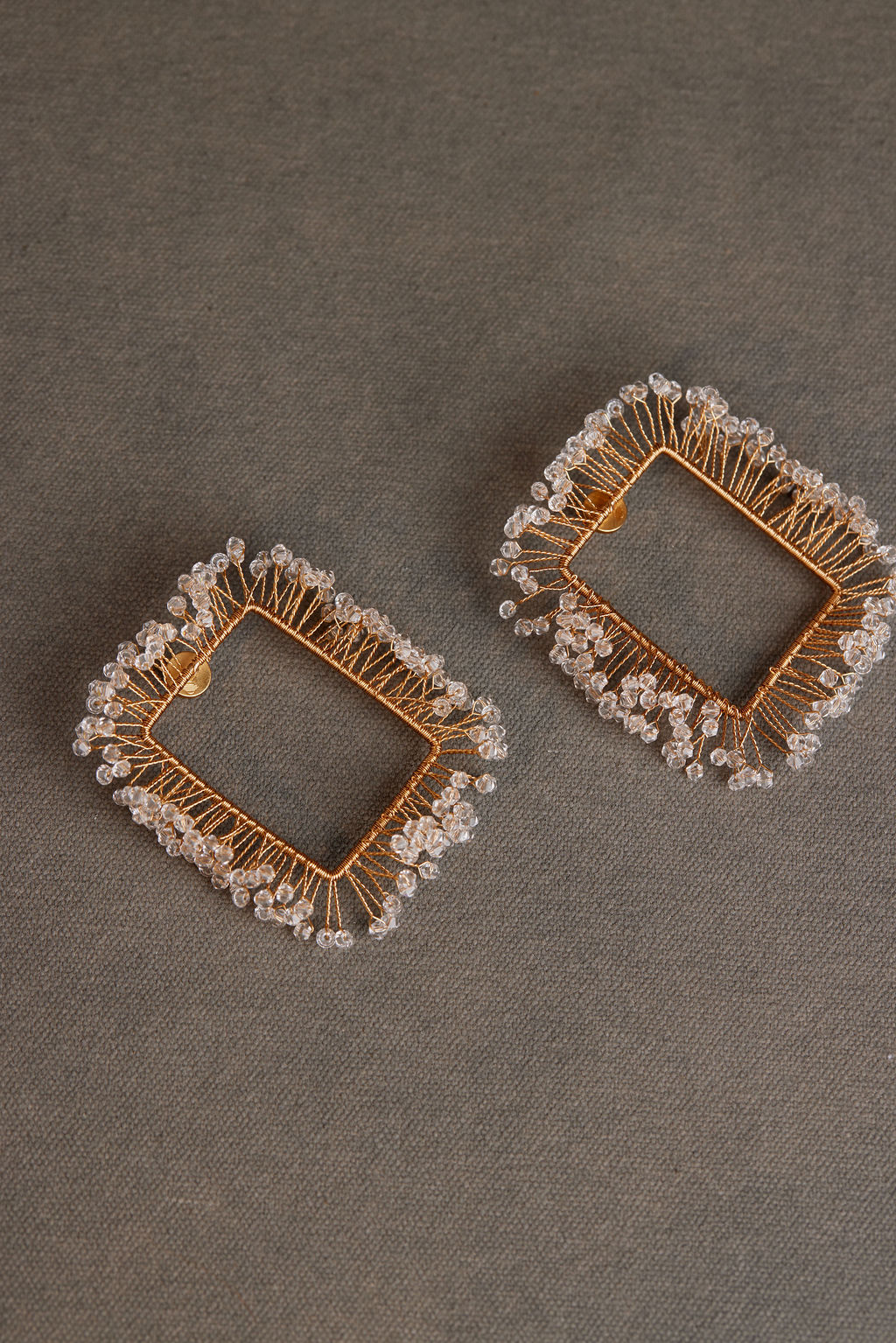 NIVA EARRING