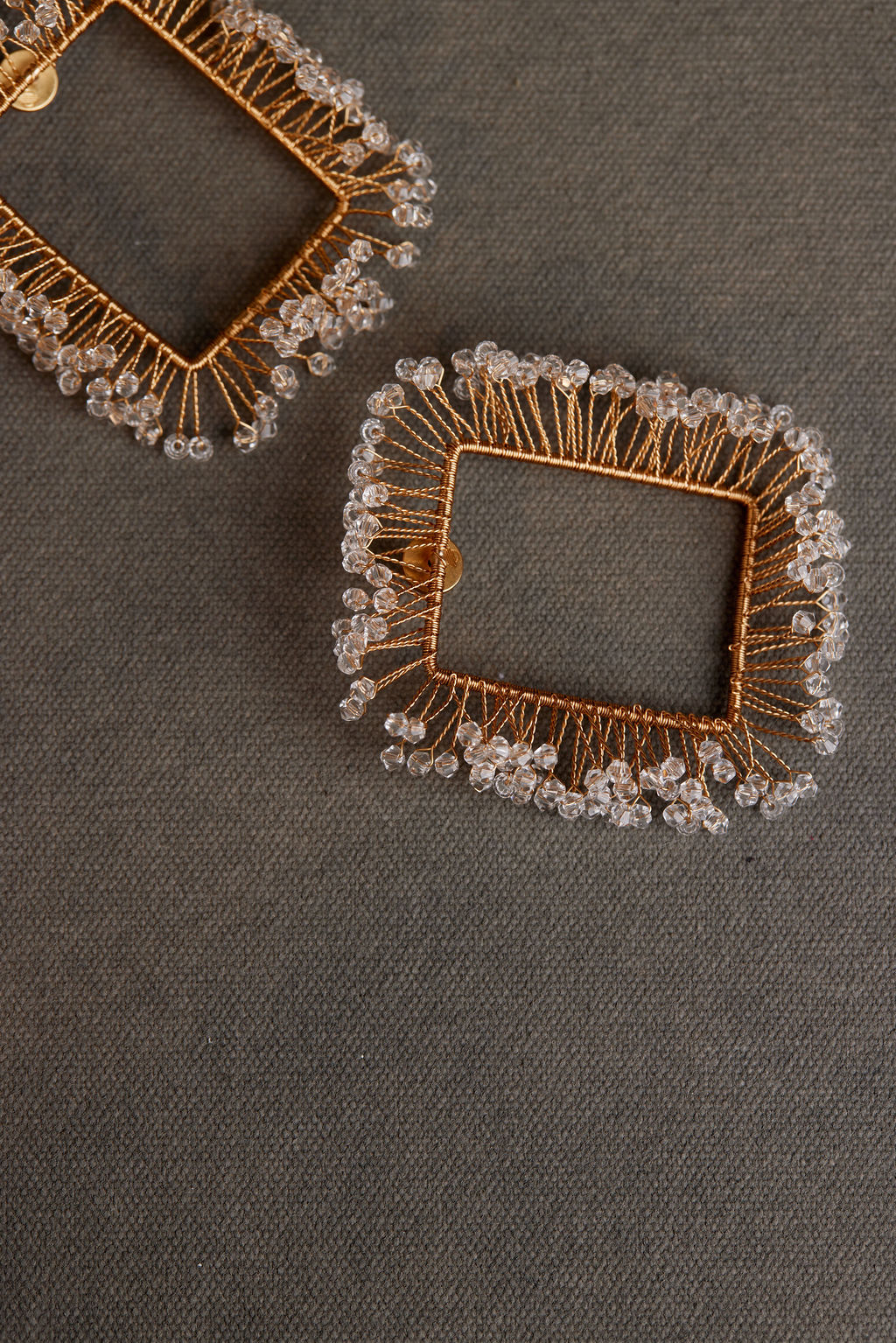 NIVA EARRING