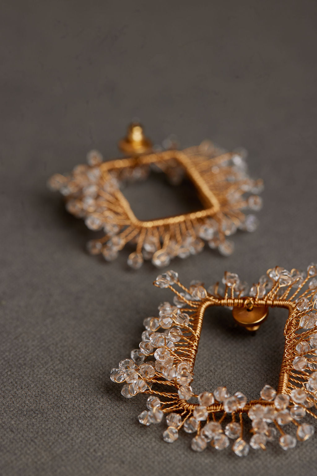 NIVA EARRING
