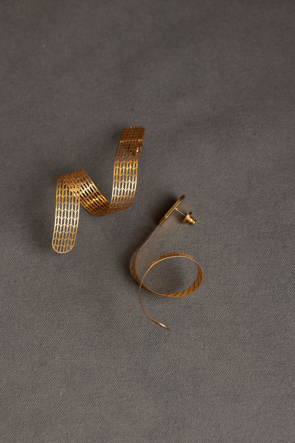 ZETA EARRING